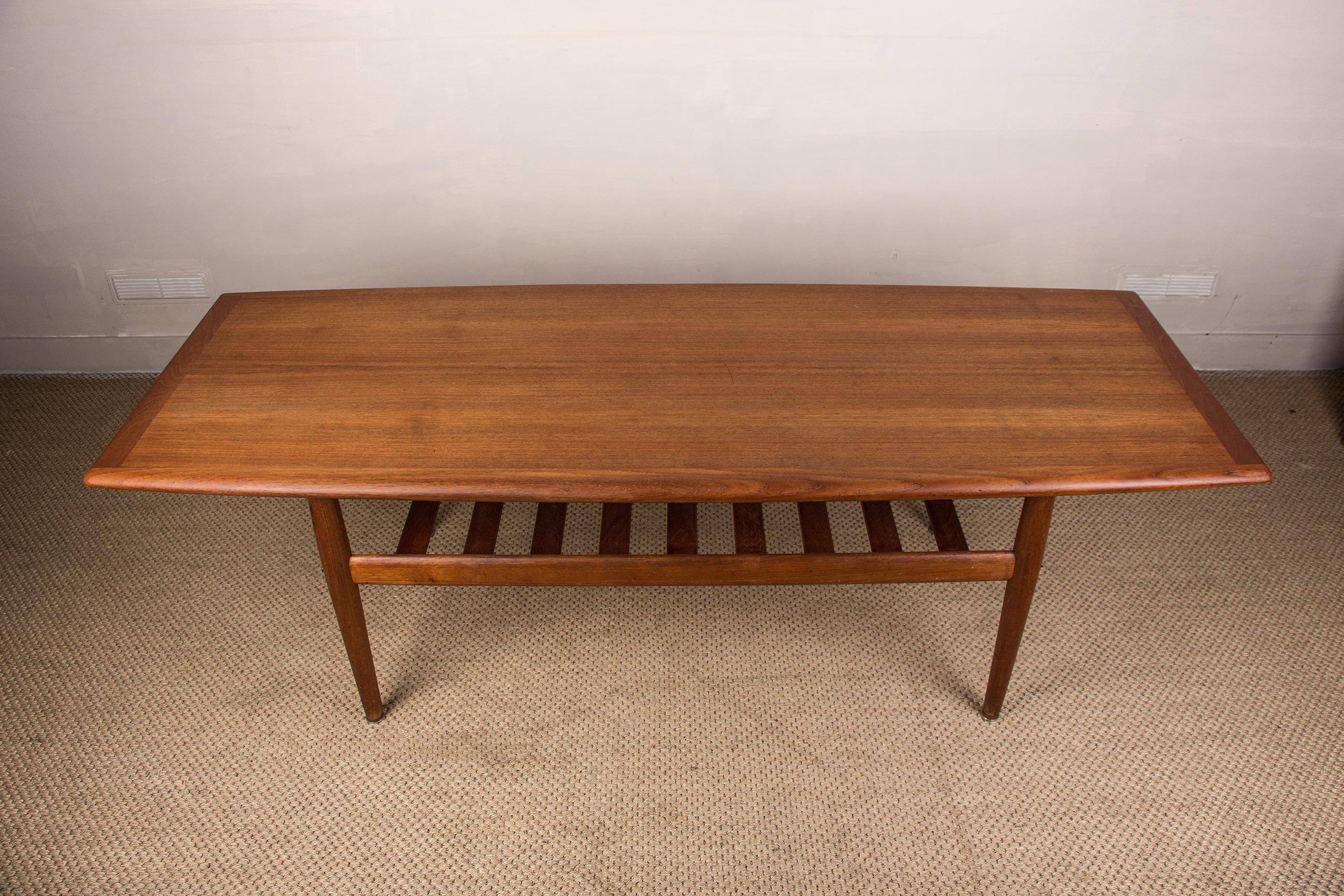 Mid-20th Century Large Danish Teak Coffee Table by Grete Jalk for Glostrup Mobelfabrik, 1960 For Sale