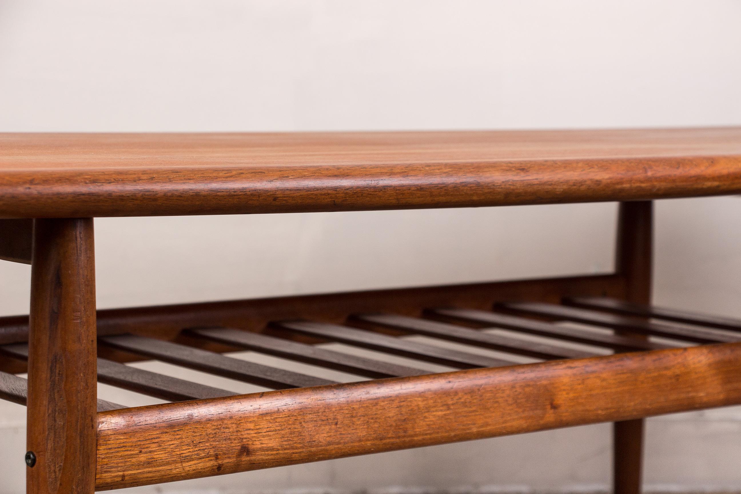 Grande table basse danoise en teck, à deux niveaux, par Grete Jalk pour Glostrup 1960. en vente 4