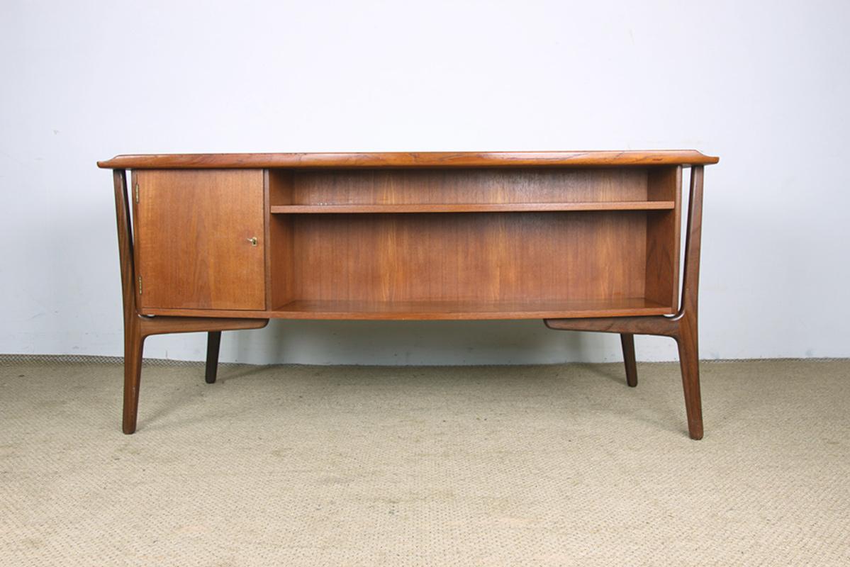 Gran escritorio danés de teca, de doble cara, de Svend Aage Madsen para H. P. Hansen 1960. en venta 6
