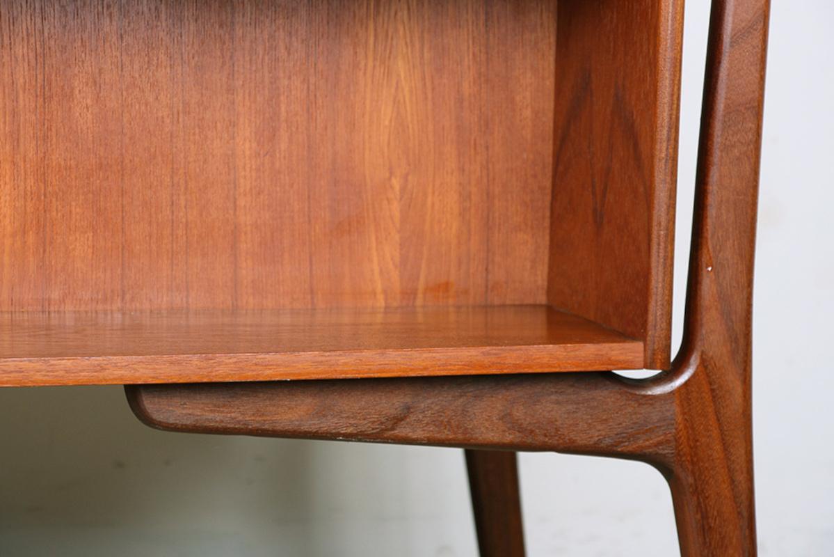 Large Danish teak desk, double sided, by Svend Aage Madsen for H. P Hansen 1960. For Sale 8