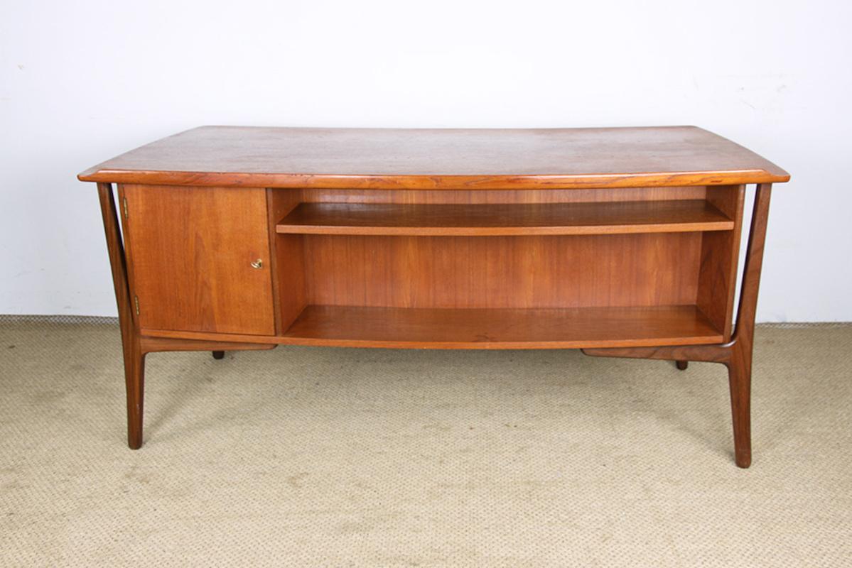 Gran escritorio danés de teca, de doble cara, de Svend Aage Madsen para H. P. Hansen 1960. en venta 10