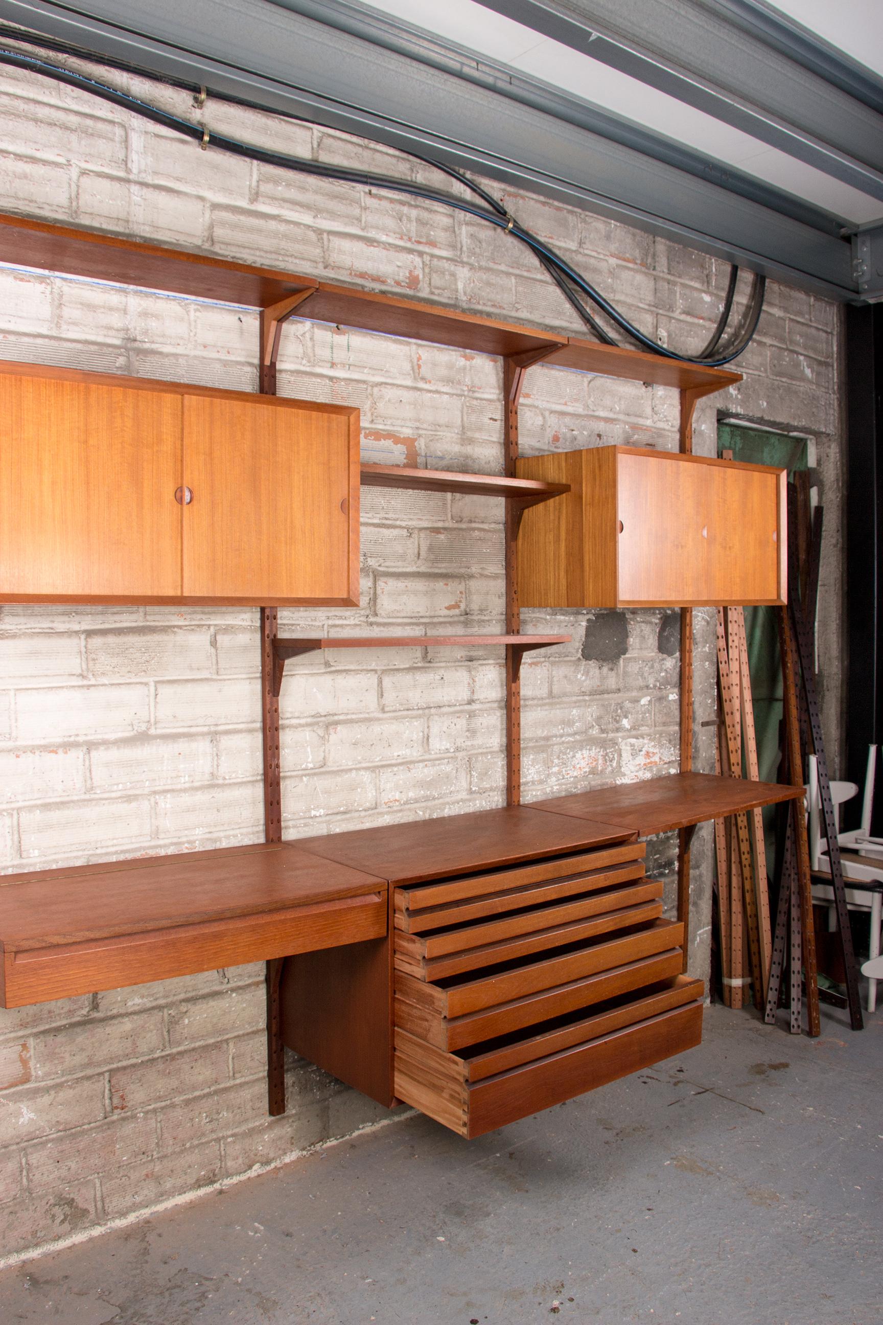 Large Danish Teak Modular Shelf by Poul Cadovius 1960 3