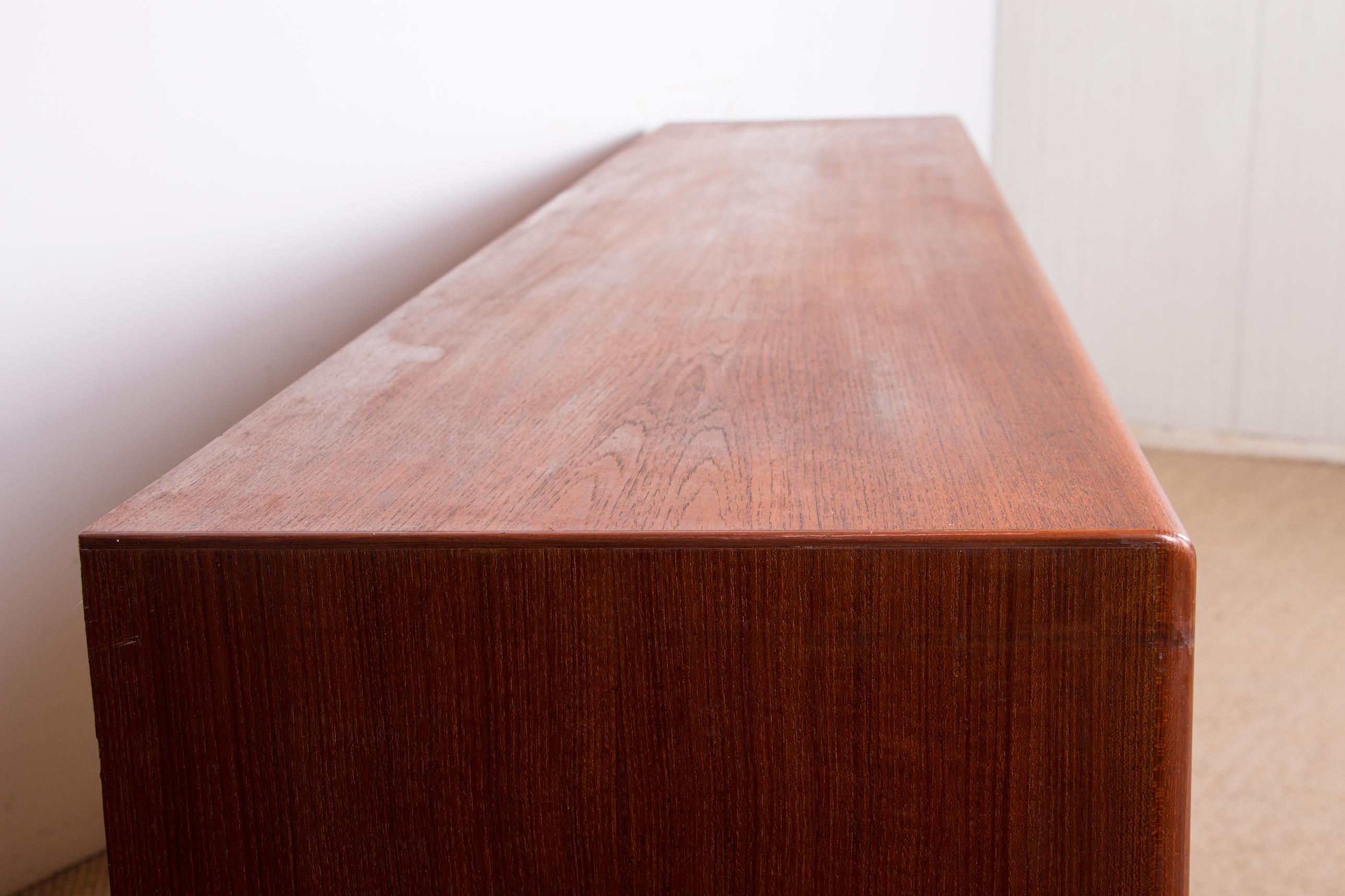 Großes dänisches Sideboard aus Teakholz von Axel Christensen für ACO Mobler, 1960. im Angebot 14