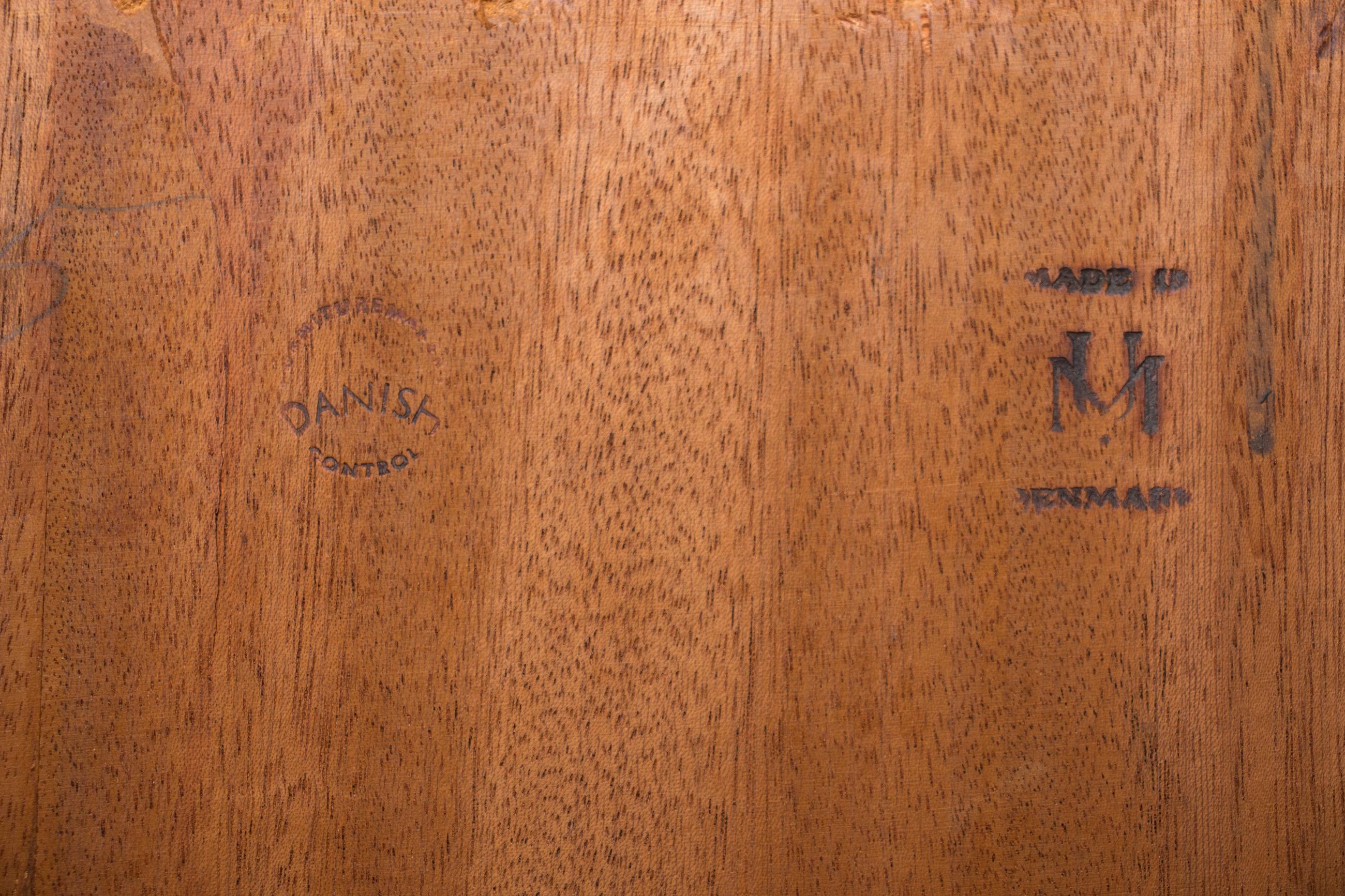 Gran aparador danés de teca modelo U15, Johannes Andersen-Uldum Mobelfabrik 1960 Danés en venta