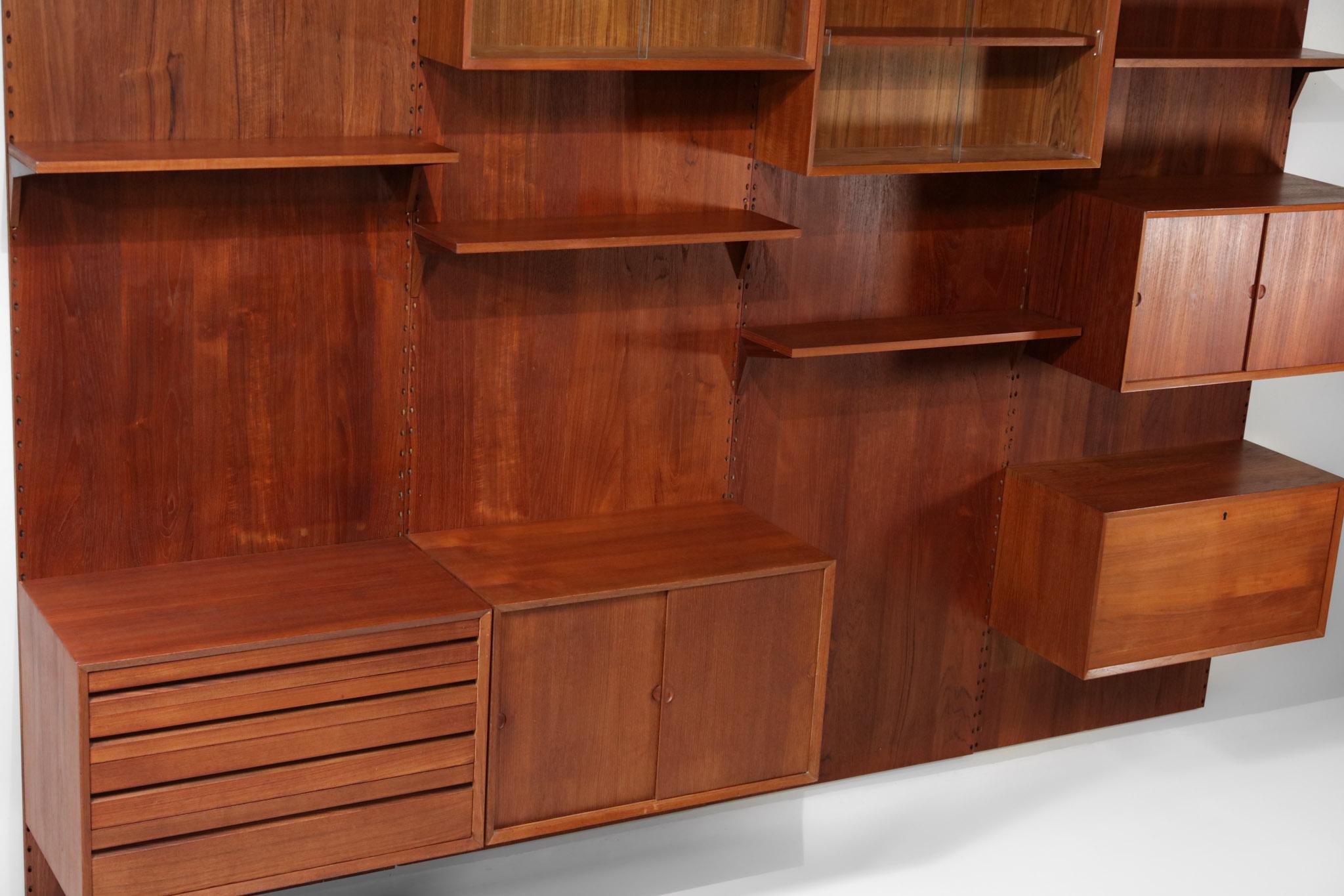 Mid-20th Century Large Danish Teak Wall Bookcase by Poul Cadovius 4 Sides, F139