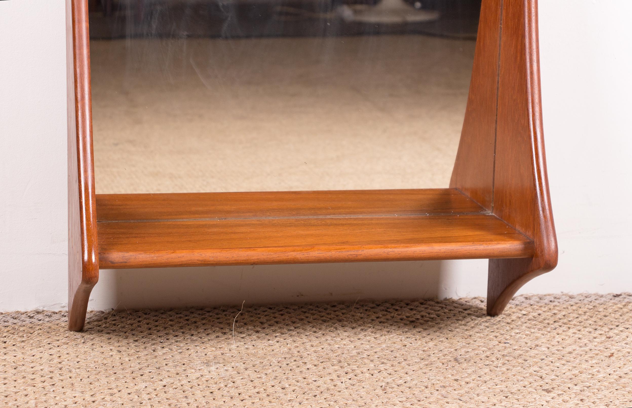 Danese Grande specchio da parete danese in teak di Pedersen & Hansen 1960. in vendita