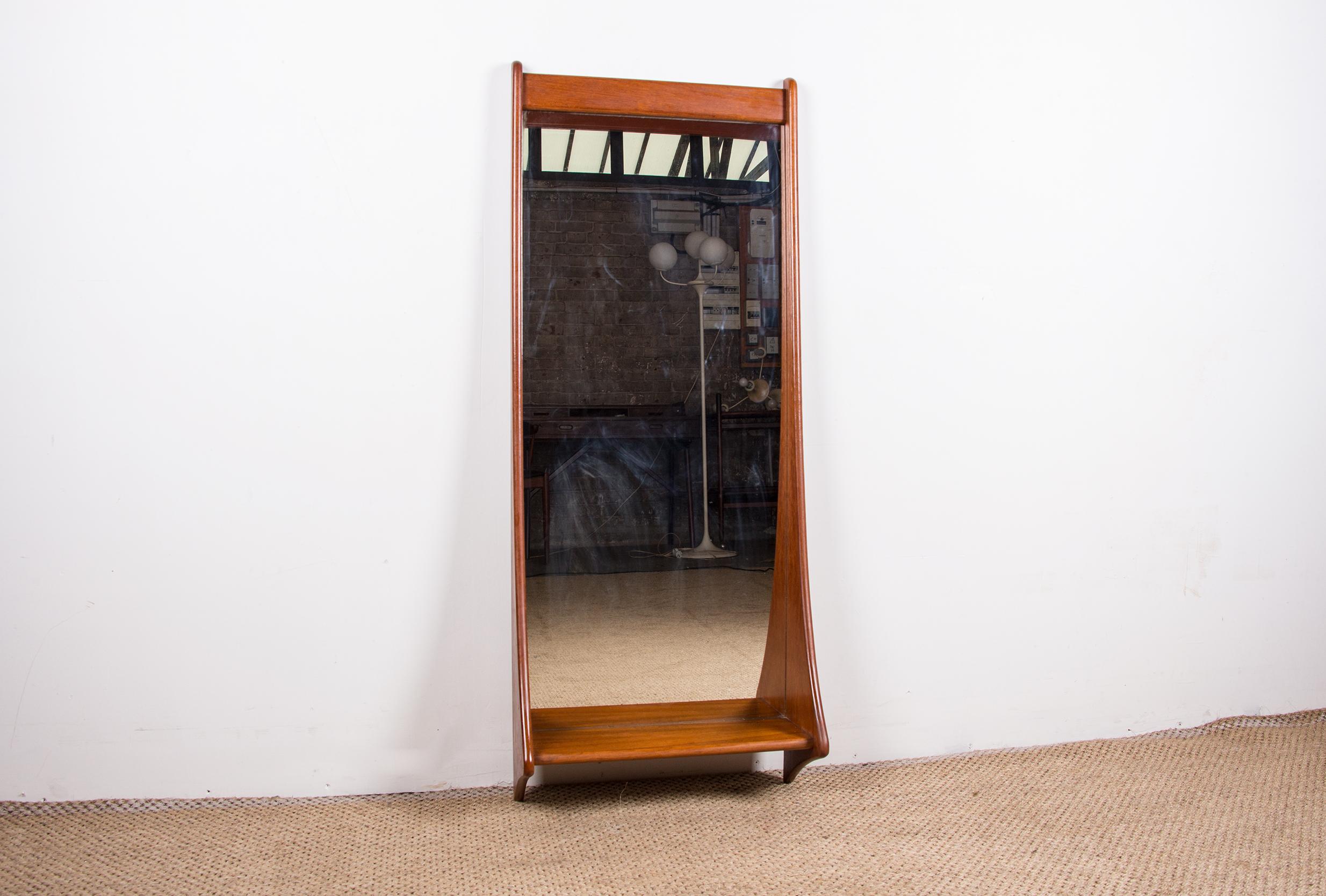 Grande specchio da parete danese in teak di Pedersen & Hansen 1960. In condizioni ottime in vendita a JOINVILLE-LE-PONT, FR