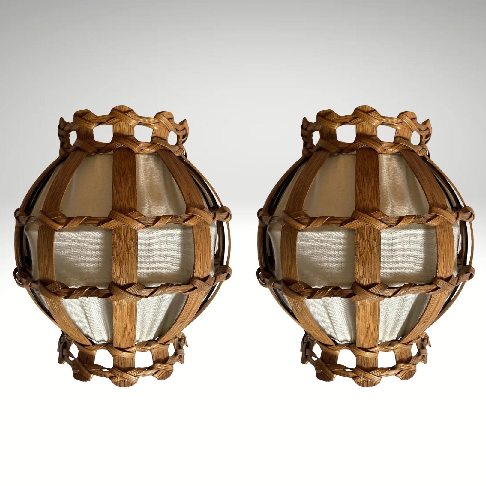 Große dänische Wandleuchter aus Holzfurnier und Stoff, 1970er Jahre, 2er-Set, Set (Skandinavische Moderne) im Angebot