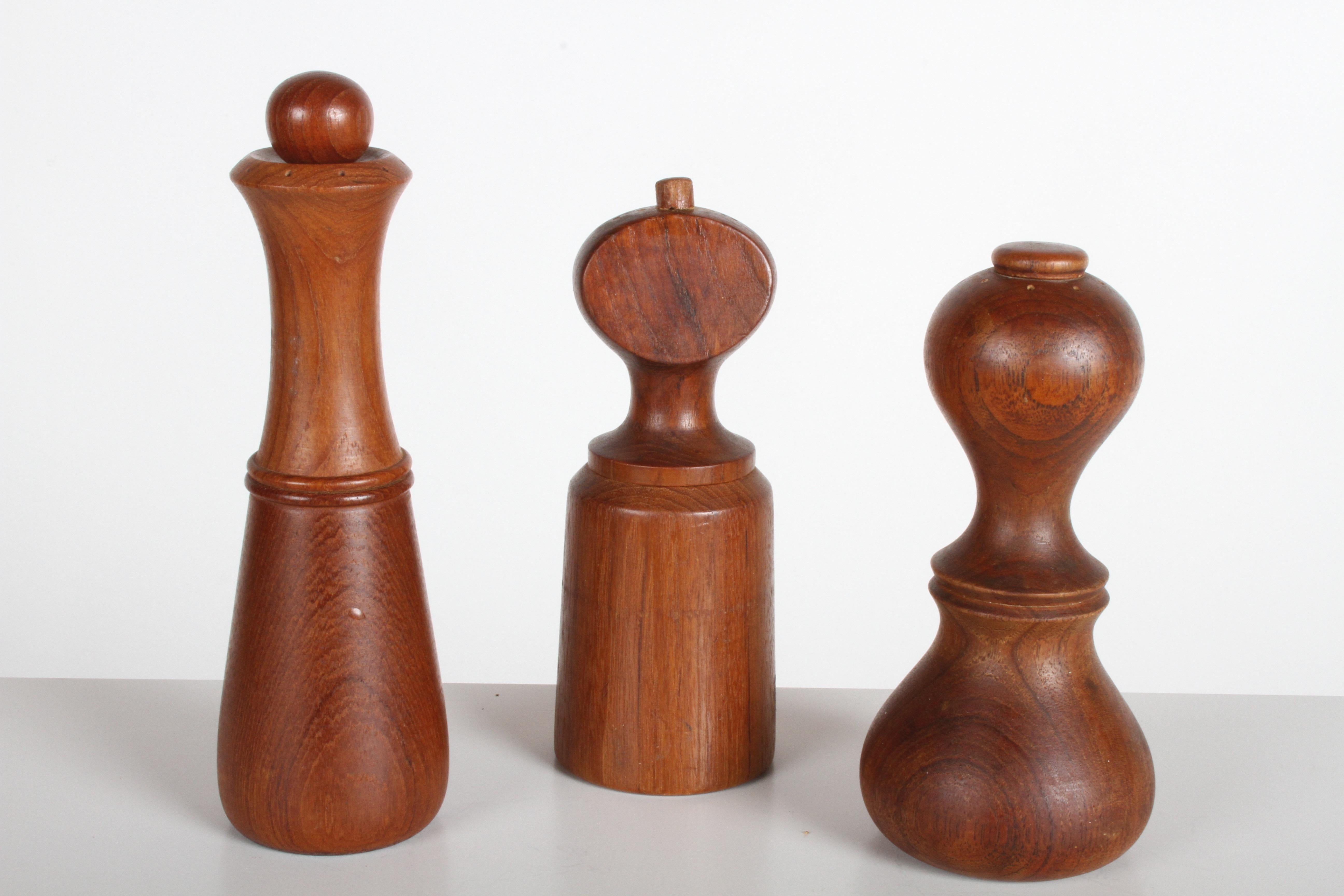 Large Dansk Collection of Pepper Mills and Salt Shakers, IHQ In Good Condition In St. Louis, MO