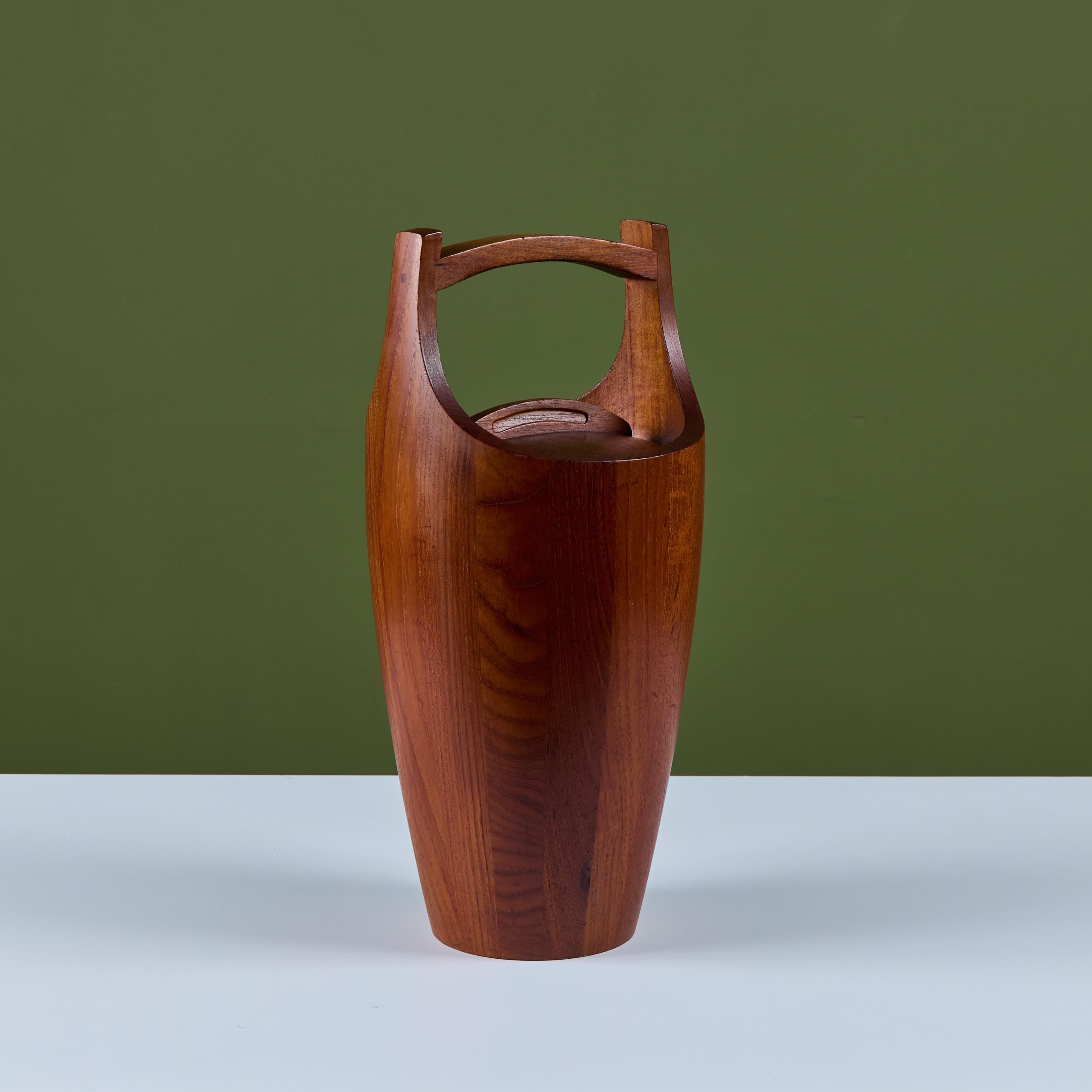 Large Dansk Teak Ice Bucket by Jens H. Quistgaard Bon état - En vente à Los Angeles, CA