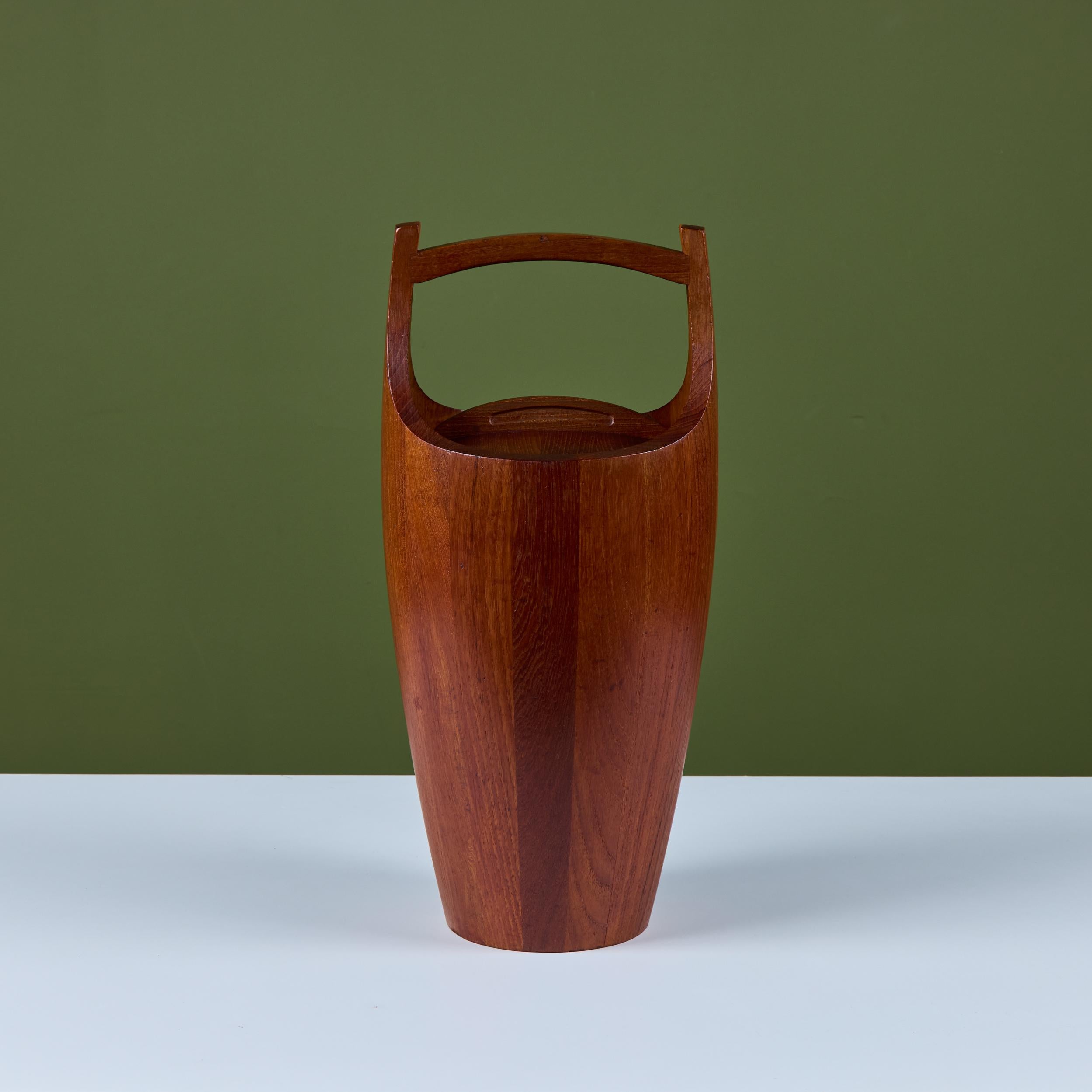 Large Dansk Teak Ice Bucket by Jens H. Quistgaard en vente 1