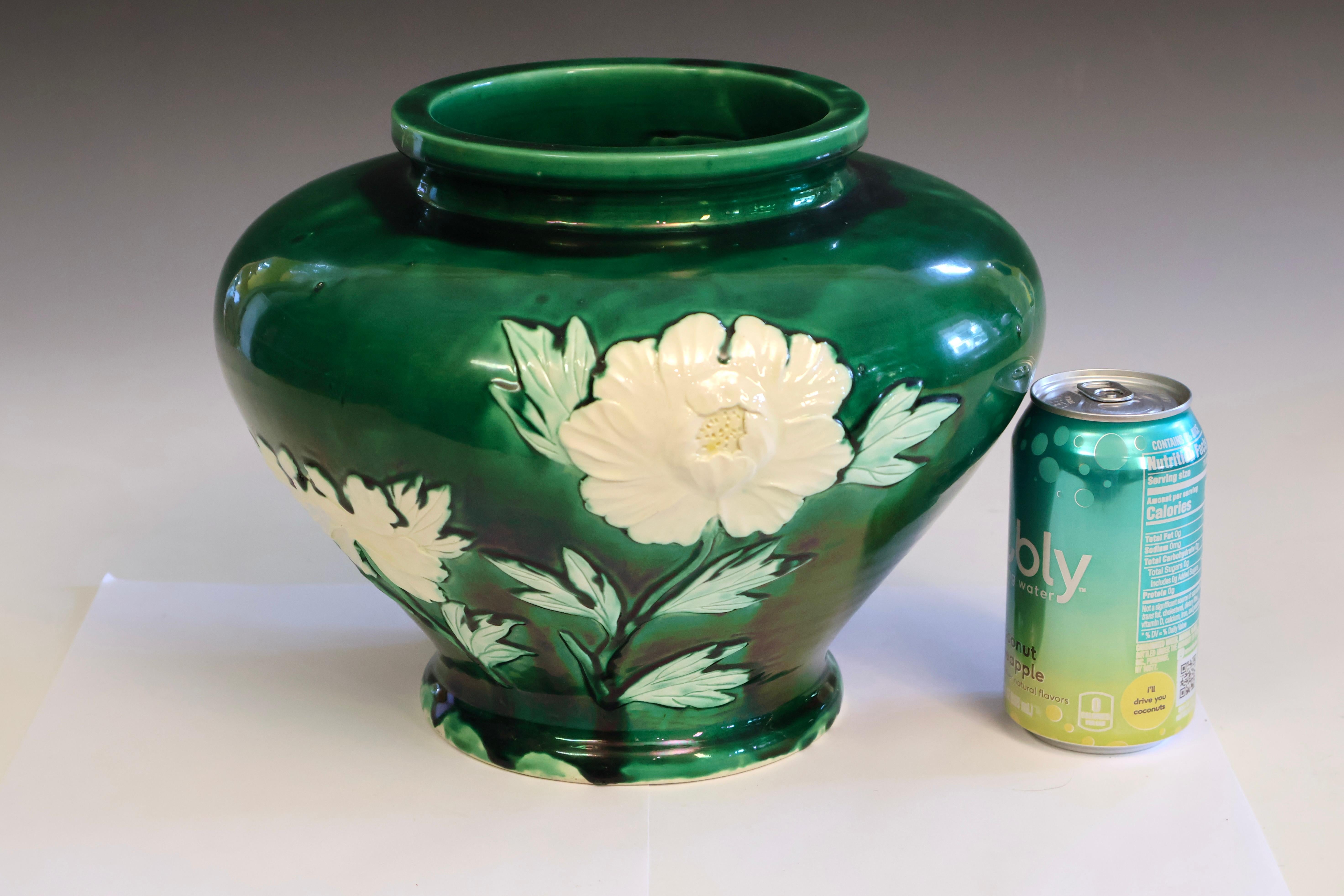 Large Danto-Awaji Pottery with Sprigged Peonies on a Green Ground For Sale 6
