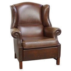 Grande sedia Chesterfield Wingback in stile inglese in pelle bovina marrone scuro
