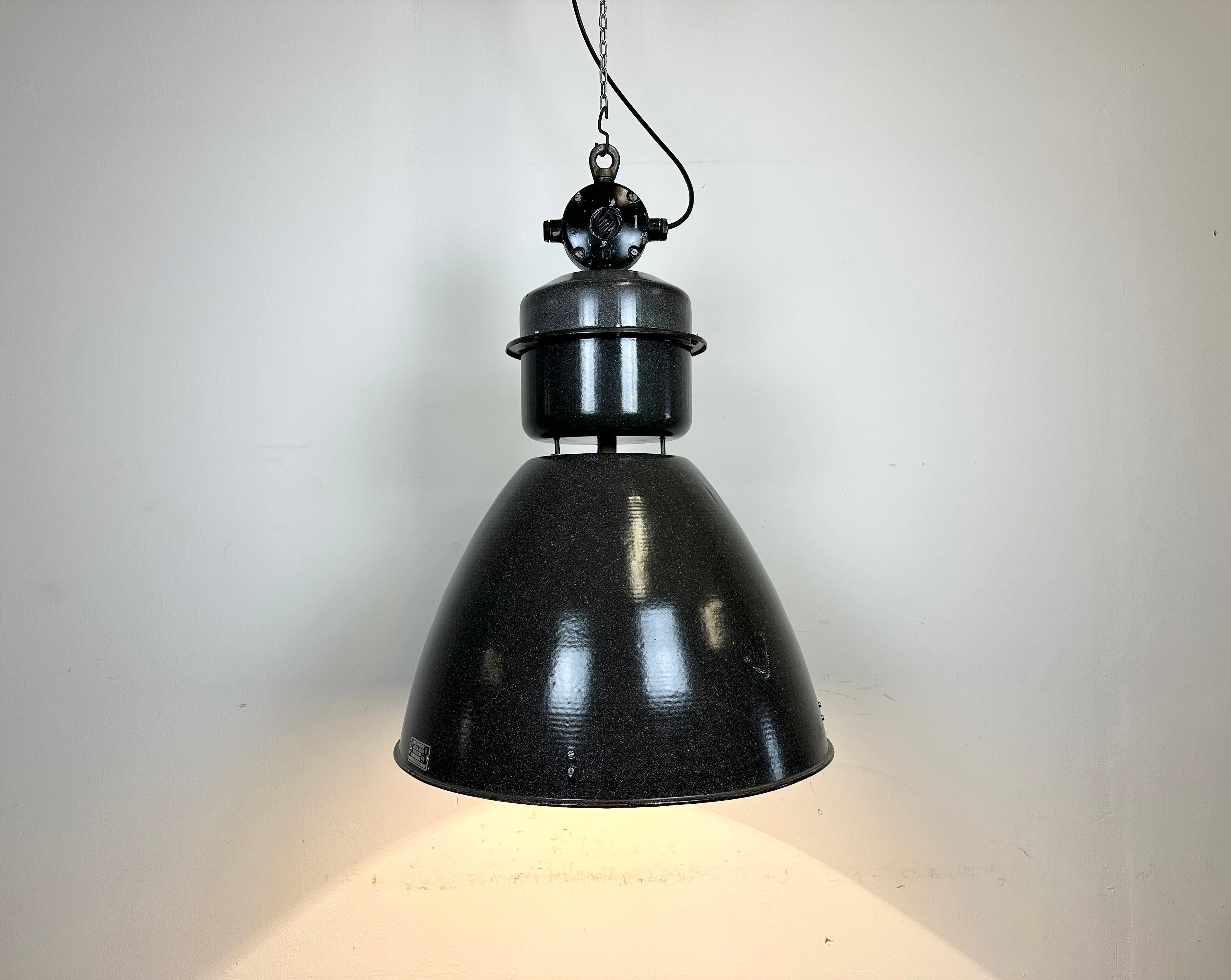 Large Dark Grey Enamel Industrial Factory Lamp from Elektrosvit, 1960s For Sale 5