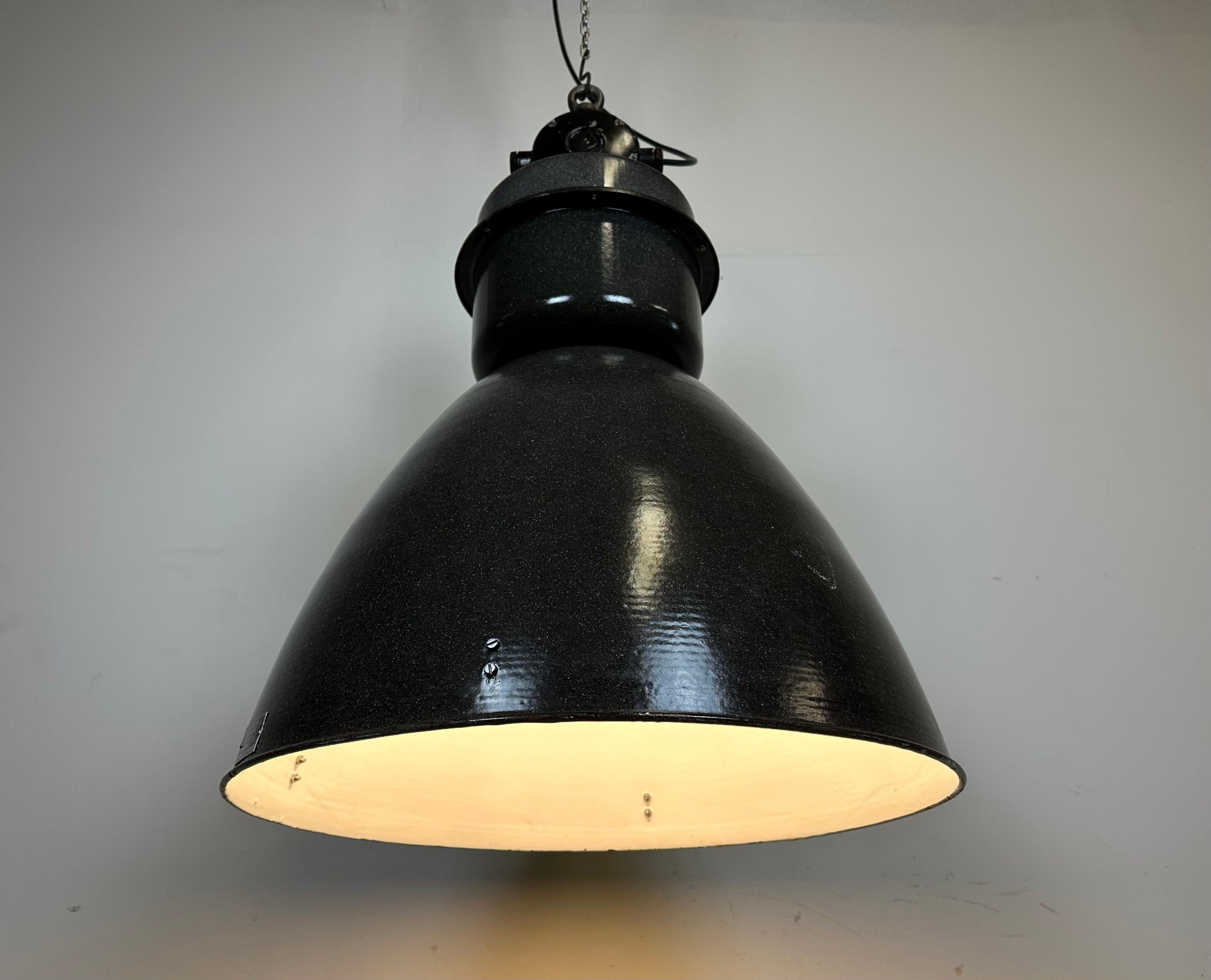 Large Dark Grey Enamel Industrial Factory Lamp from Elektrosvit, 1960s For Sale 7
