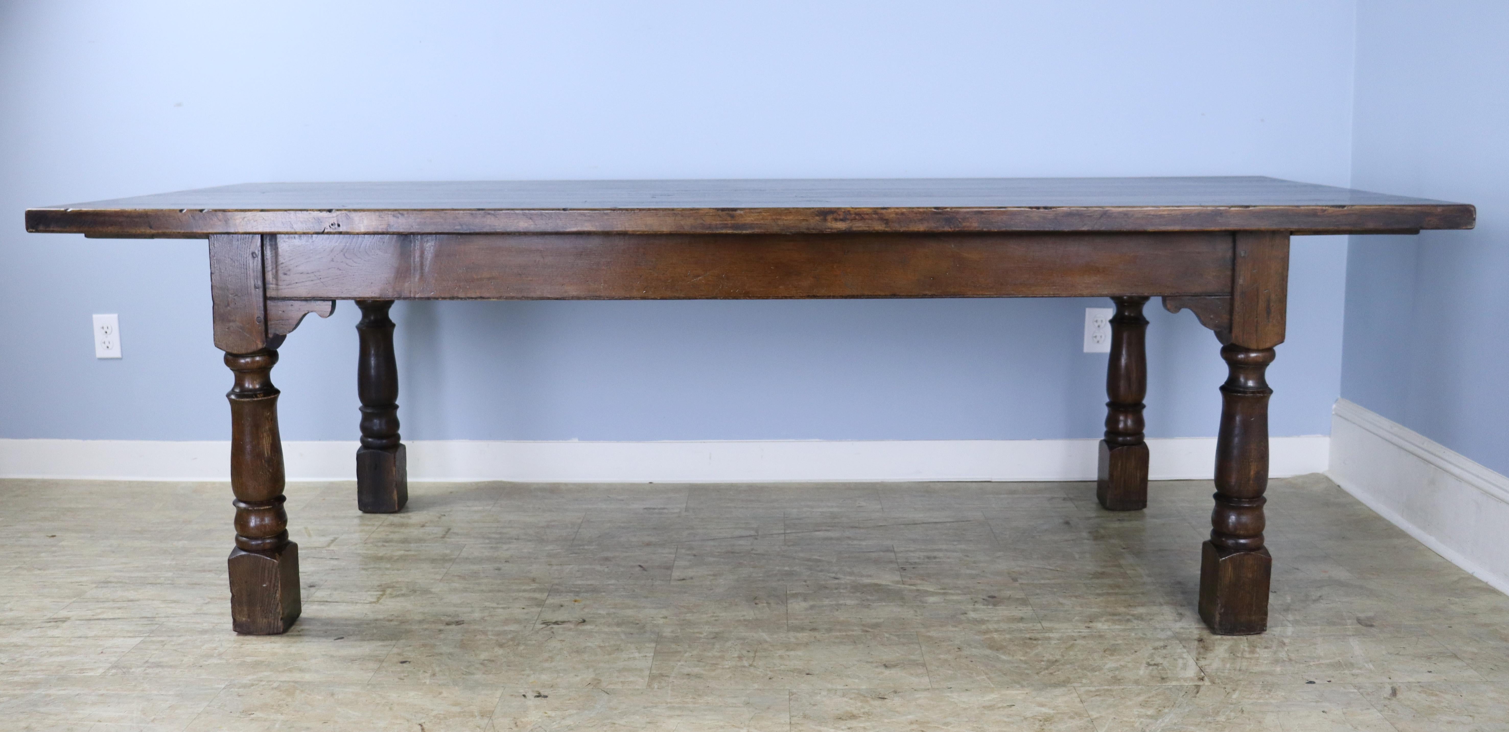 English Large Dark Oak Farm Table with Turned Legs For Sale
