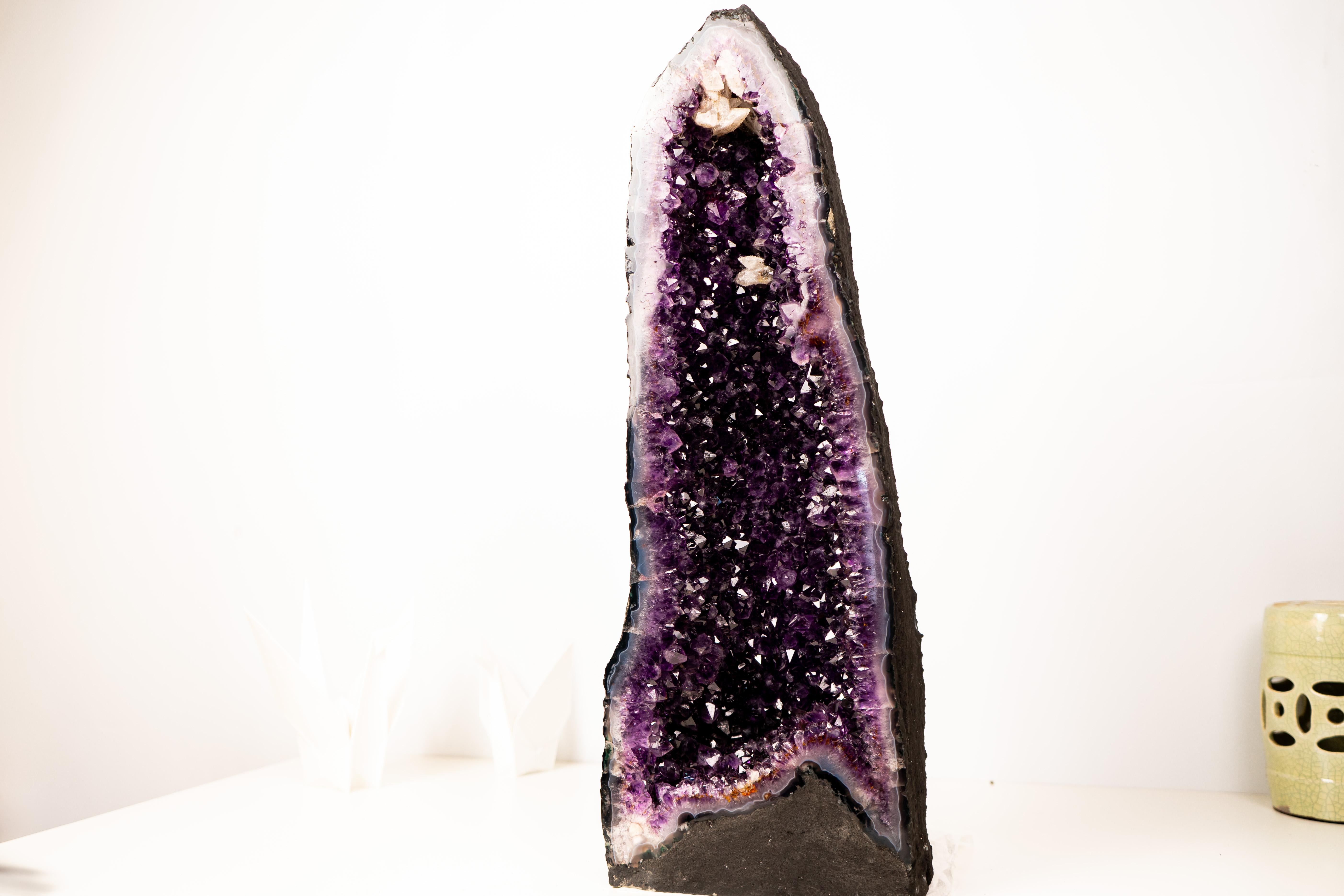 Geoda grande de amatista morada oscura (grado AAA) en venta 5