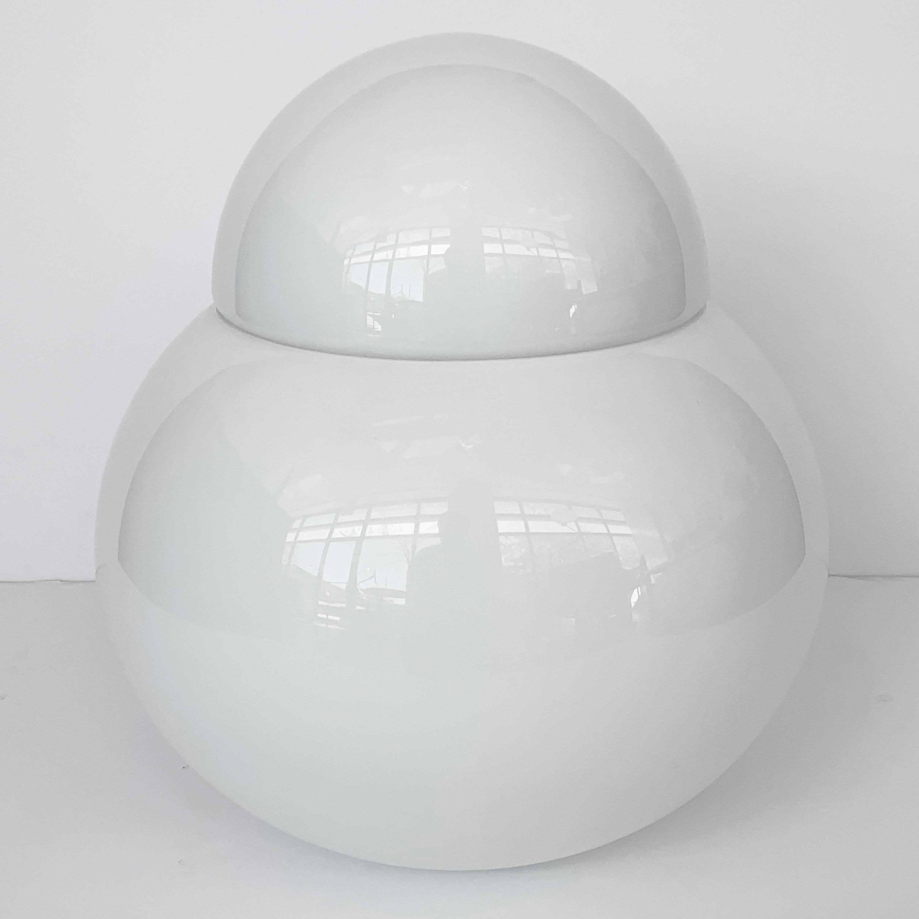 Large Daruma Table Lamp by Sergio Asti for Fontana Arte In Excellent Condition In Chicago, IL