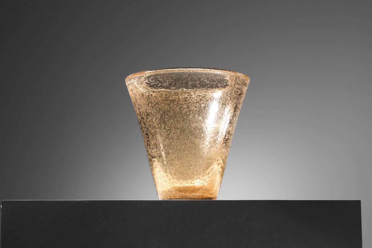 Fatto a mano Grande vaso svasato Lorraine Nancy in vetro a bolle con croce di Lorena 1940 in vendita
