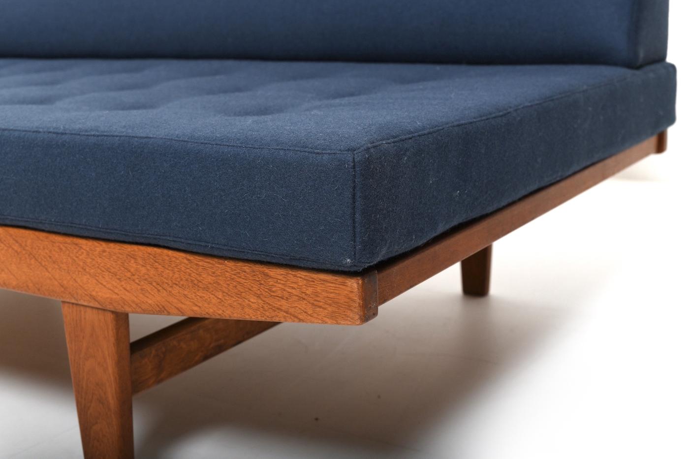 Tissu Grand lit de jour H9 de Poul Volther pour FDB/New Upholstered en vente