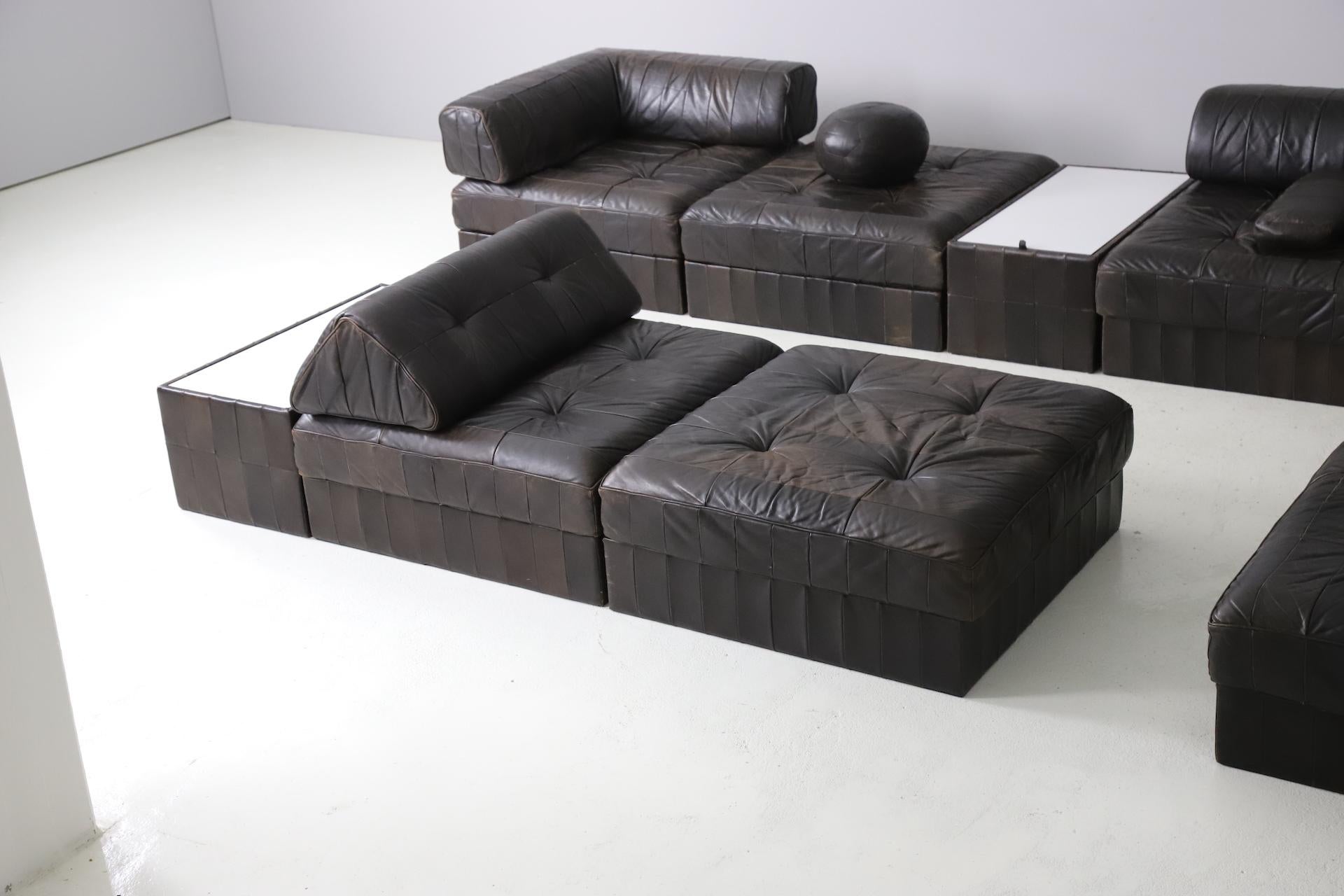 Large modular sofa produced by De Sede, Switzerland 1970s. De Sede is well known for its outstanding quality and durability. De Sede is also responsible for the iconic DS-600 snake sofa. This sofa is still in a very good condition, the leather