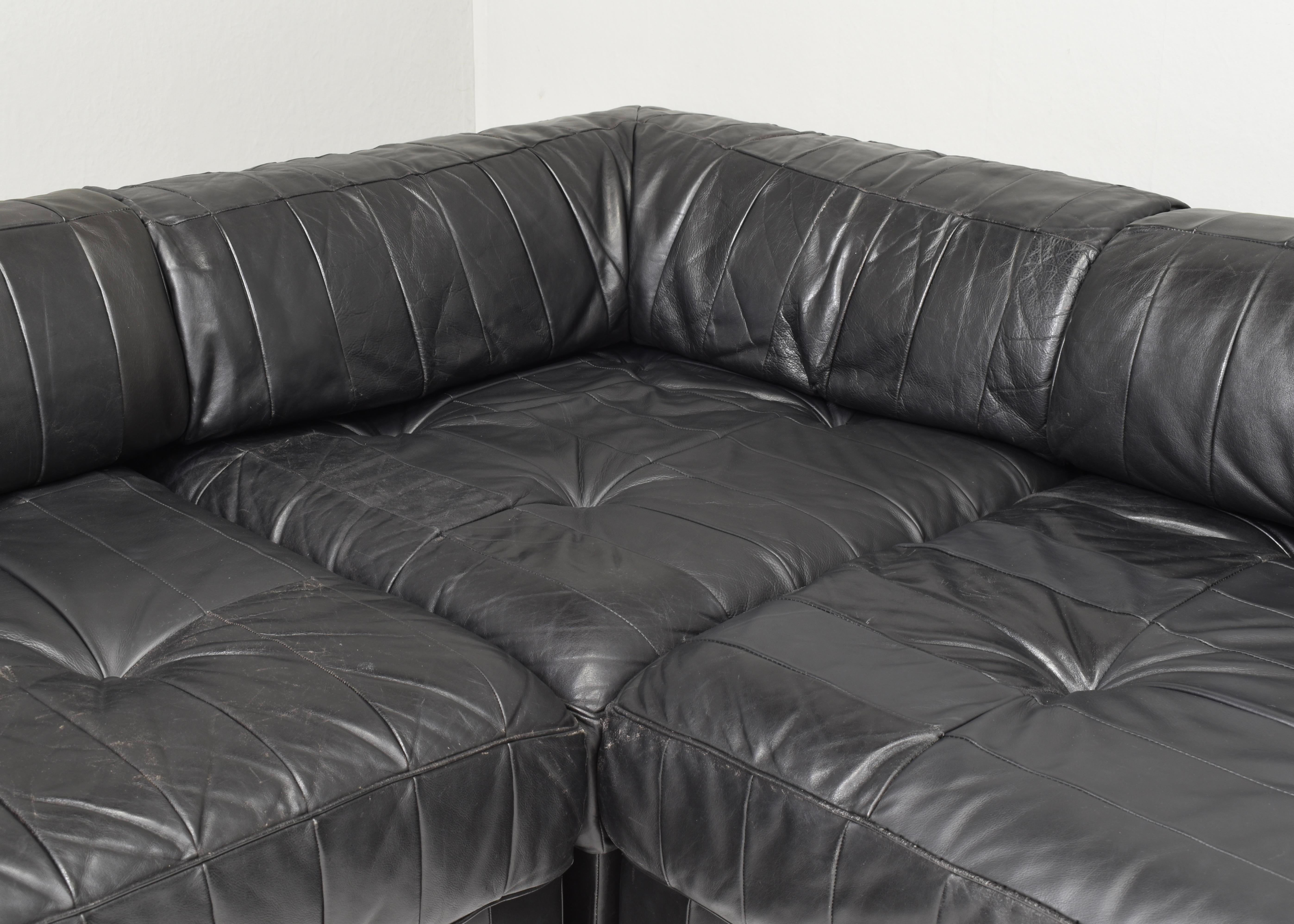 Large De Sede DS-88 Sectional Sofa in Black Leather, Switzerland, 1970's For Sale 10