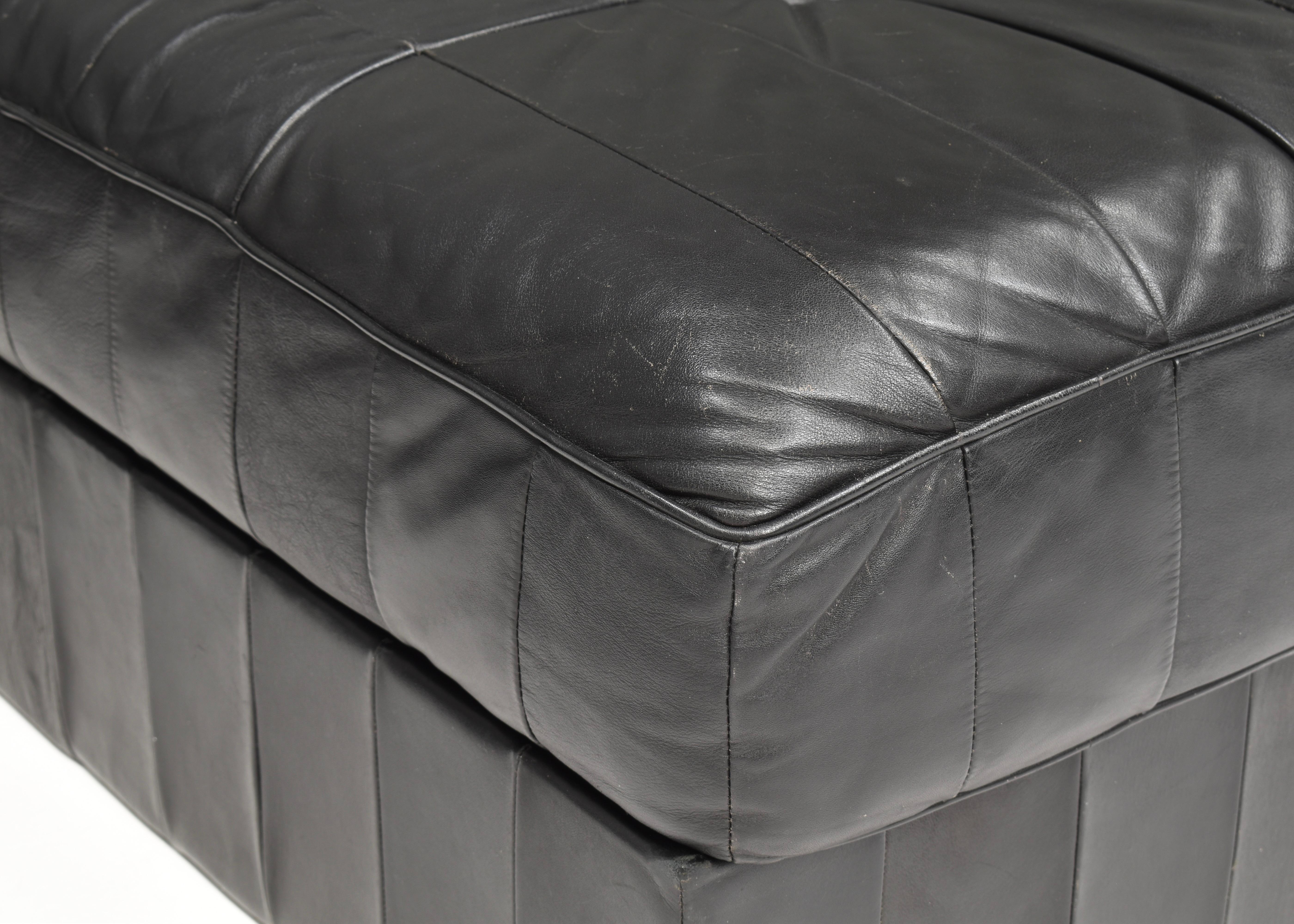 Large De Sede DS-88 Sectional Sofa in Black Leather, Switzerland, 1970's For Sale 12