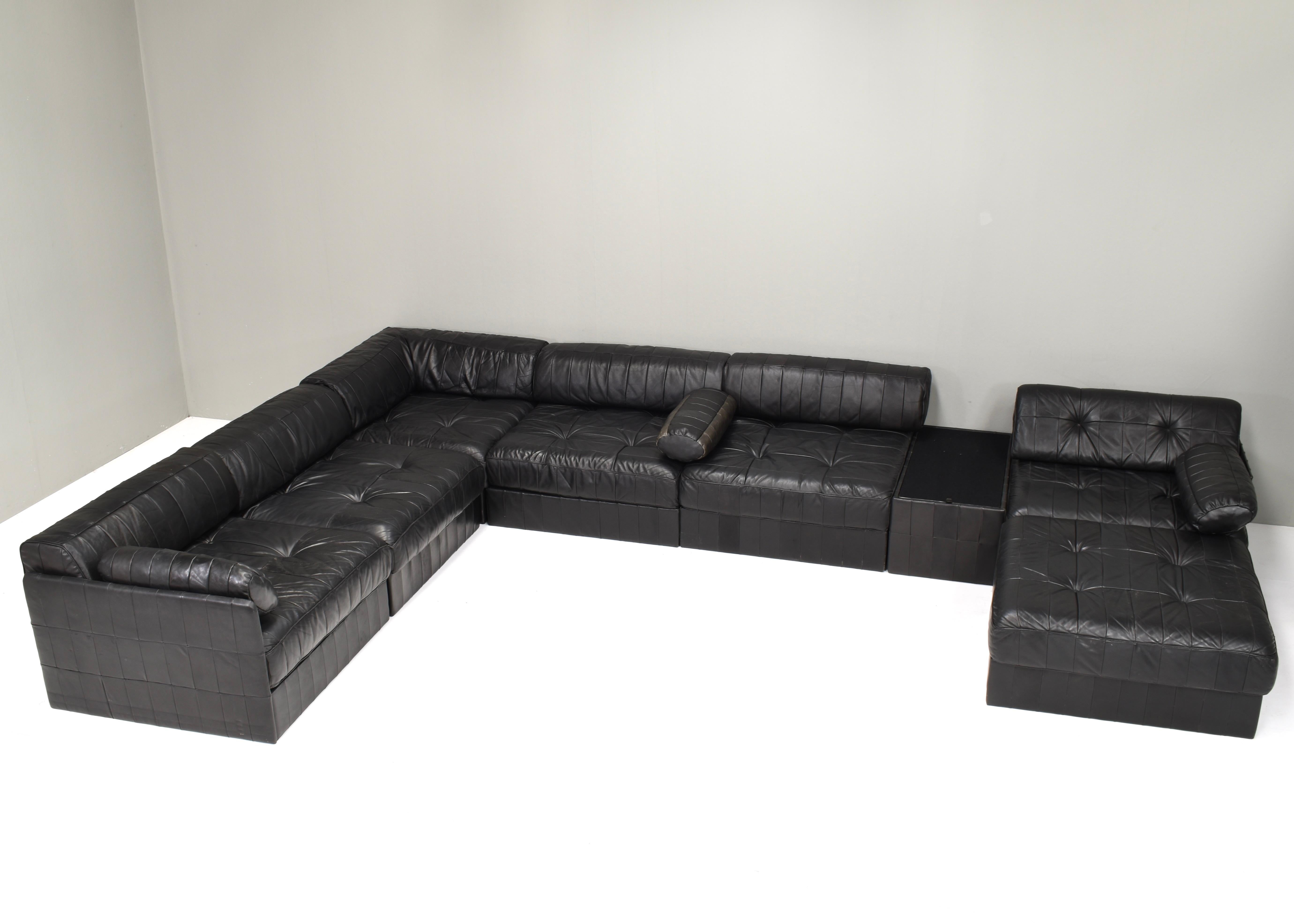 Large De Sede DS-88 Sectional Sofa in Black Leather, Switzerland, 1970's In Good Condition For Sale In Pijnacker, Zuid-Holland
