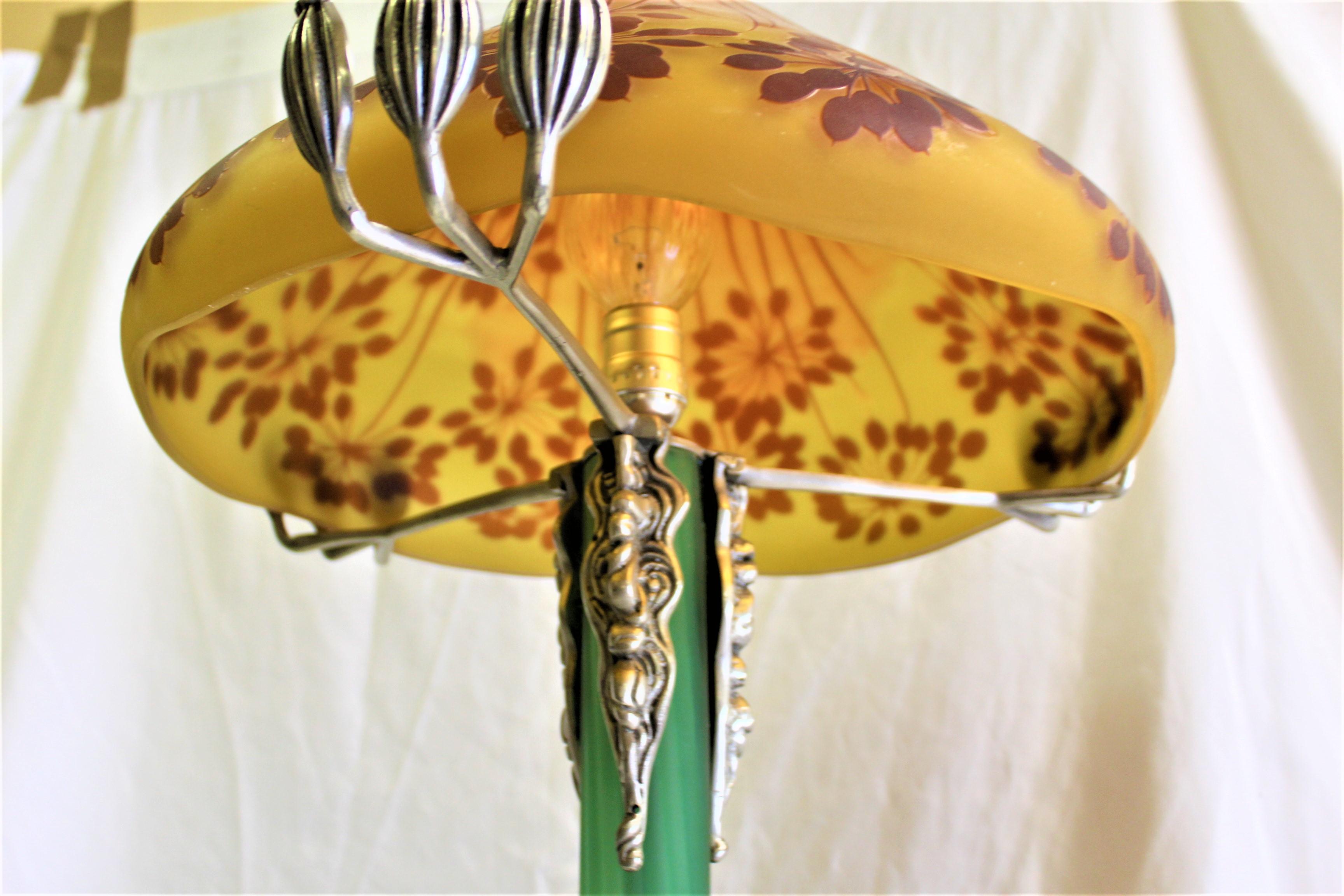 Européen Grande lampe champignon Art Déco, à la manière de Galle en vente