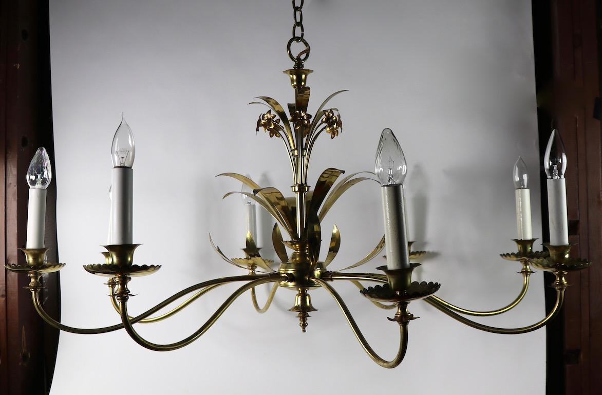 Large Decorative 8-Arm Chandelier by Halcolite In Good Condition In New York, NY