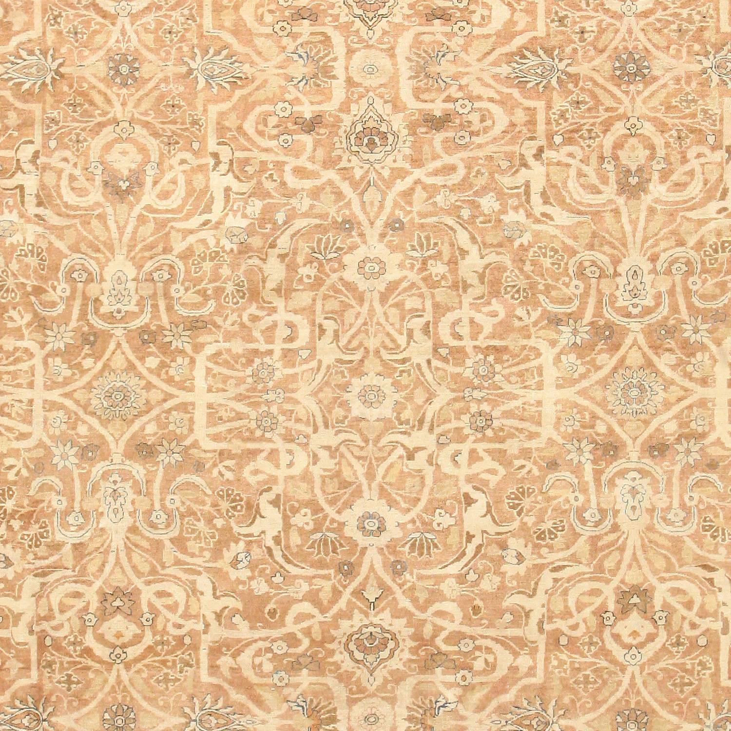 Antiker persischer Lavar Kerman-Teppich. 11 ft 6 in x 18 ft (Wolle) im Angebot