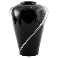 Grand vase décoratif en verre noir