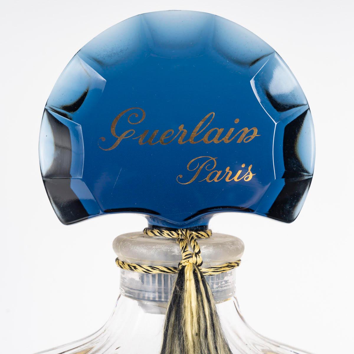 Moderno Grande bottiglia decorativa per il profumo Shalimar, Guerlain, 1970. in vendita