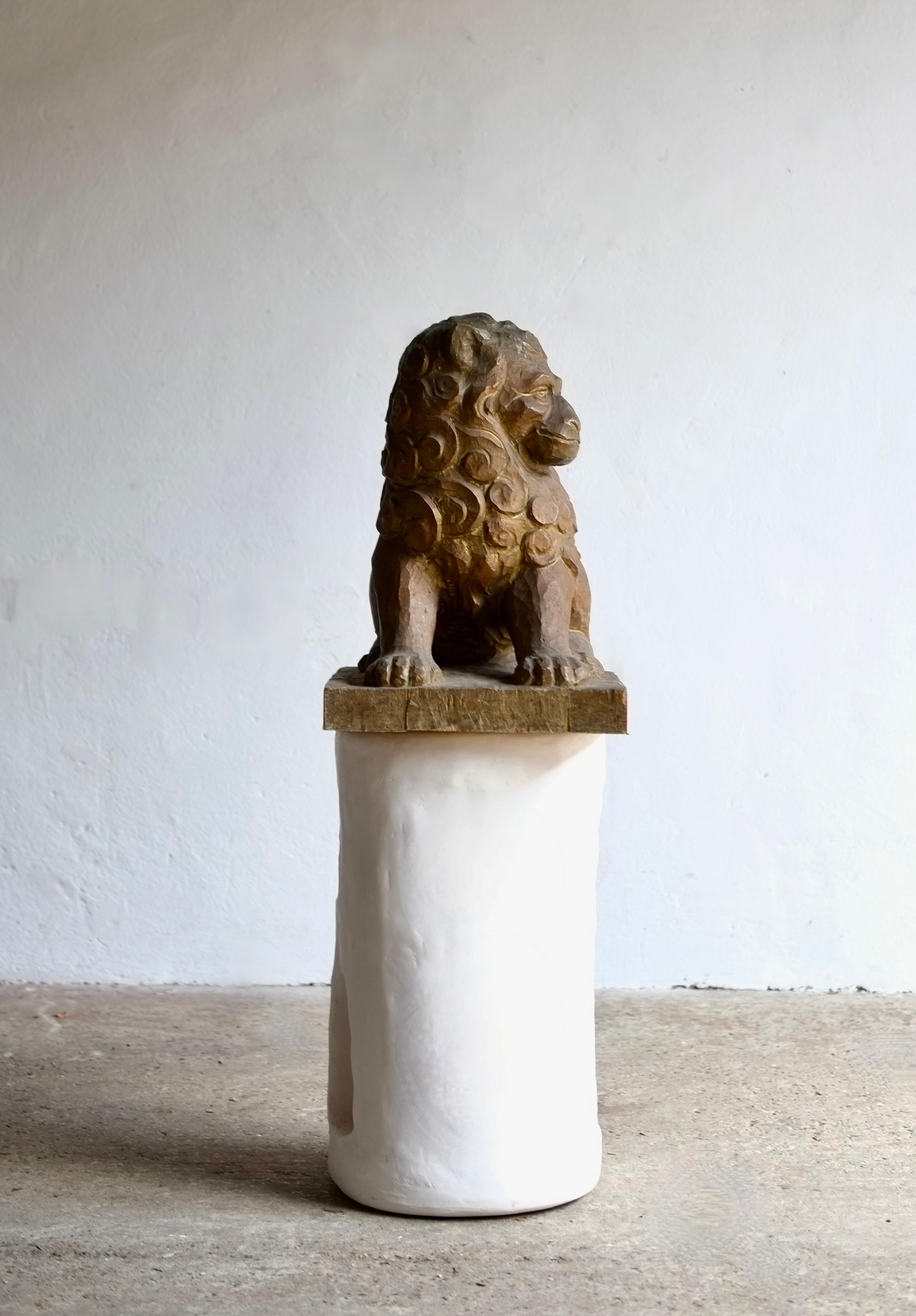 Large Decorative Carved Wood Lion Sculpture For Sale 7
