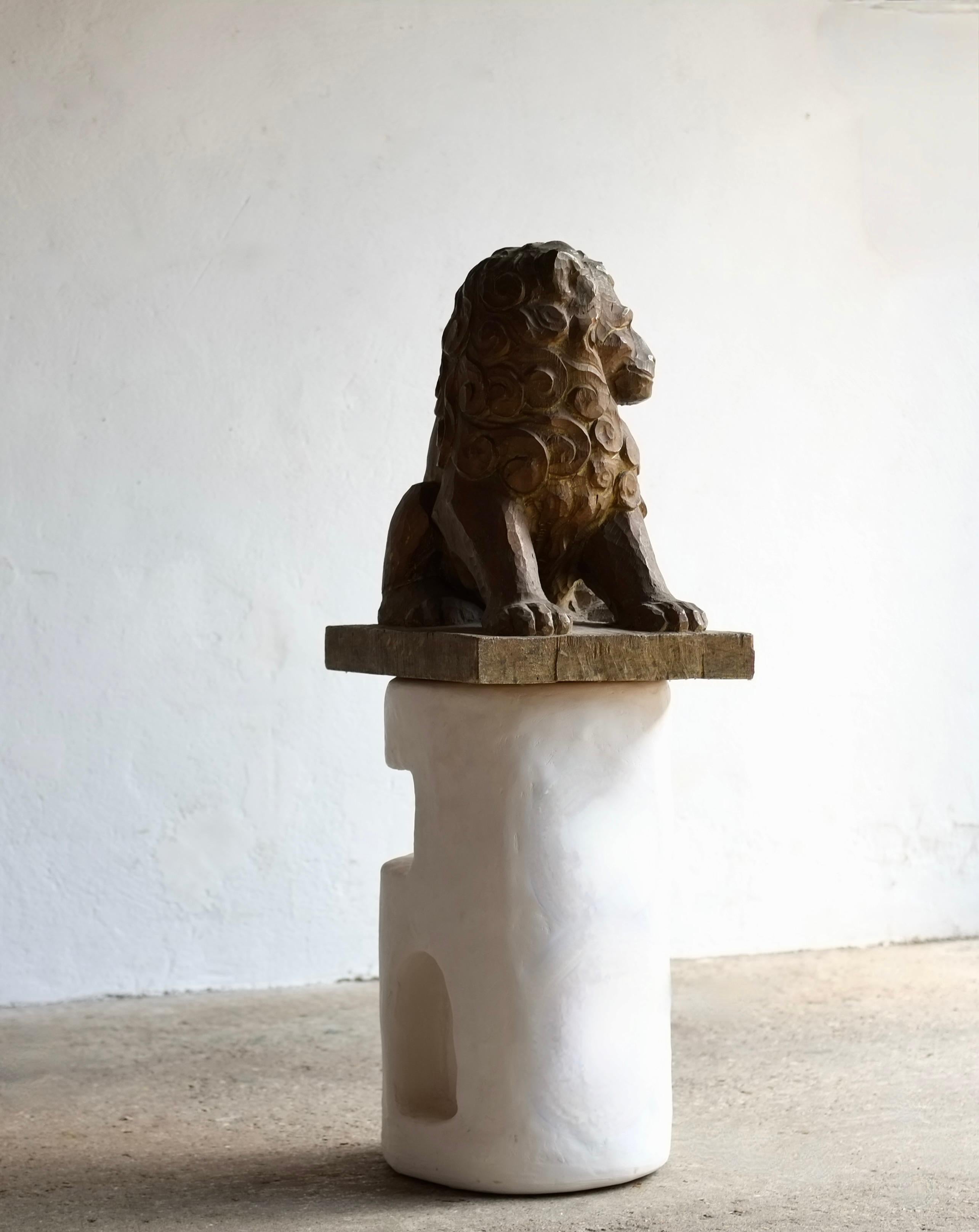 Large Decorative Carved Wood Lion Sculpture For Sale 2