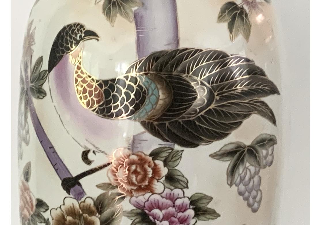 Gran jarrón decorativo de cerámica china con pájaros en venta 3