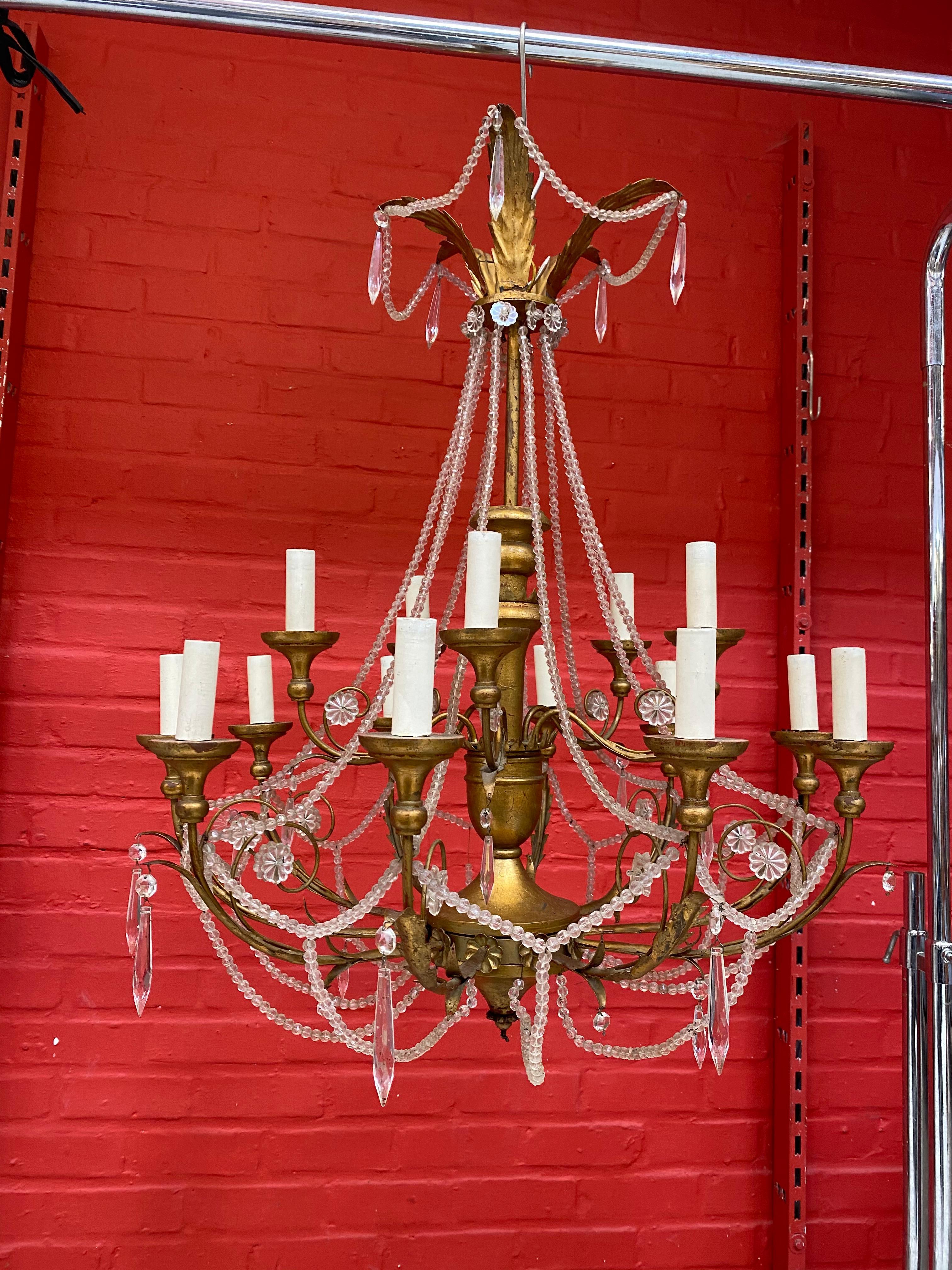 Mid-20th Century Large Decorative Chandelier in Wood and Gilded Iron, circa 1950 For Sale