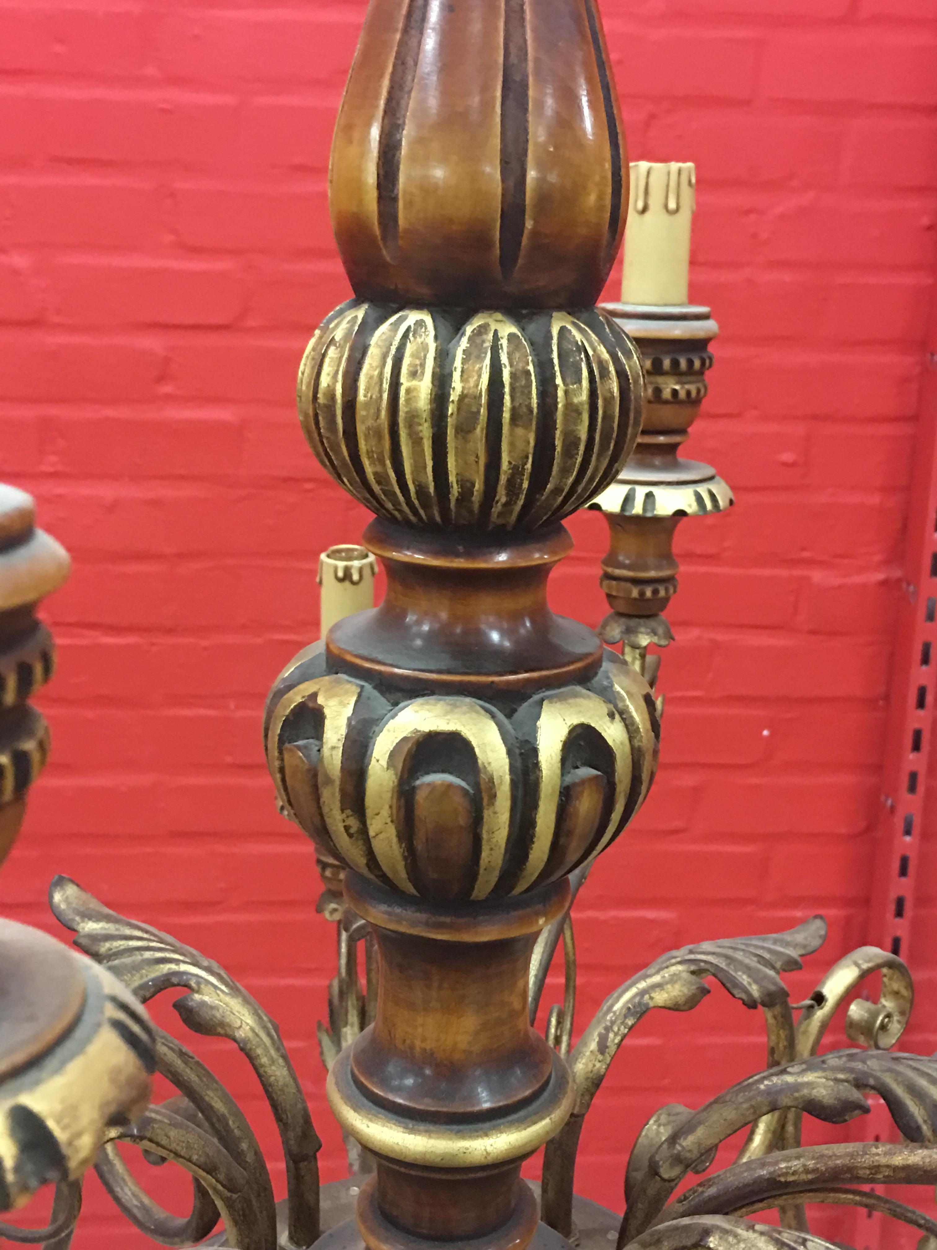 Large Decorative Chandelier in Wood and Gilded Iron, circa 1950 For Sale 2