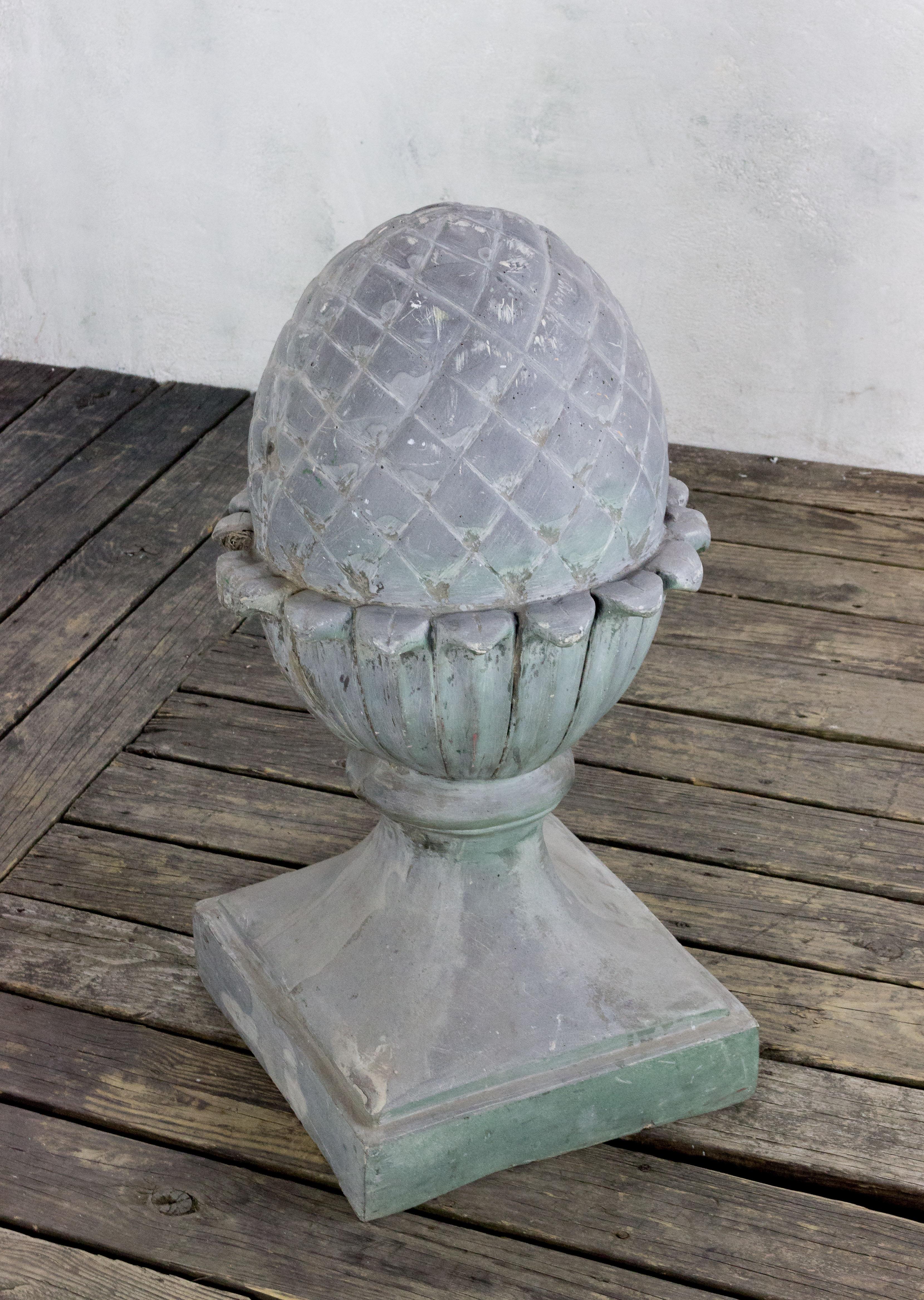 Pigna decorativa in fibra di vetro di grandi dimensioni in vendita 1