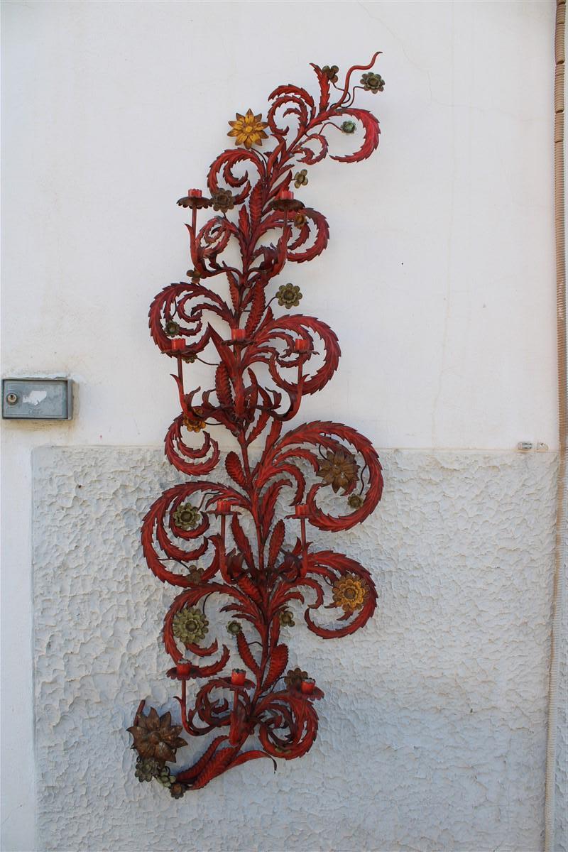 Large Decorative Floral Wall Sconce 1930 Italian in Red Lacquer with Flowers For Sale 4