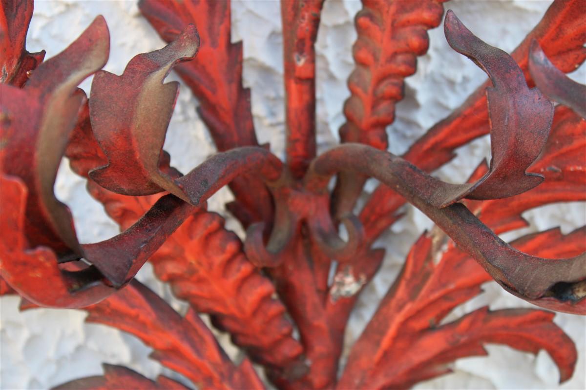Large Decorative Floral Wall Sconce 1930 Italian in Red Lacquer with Flowers For Sale 5