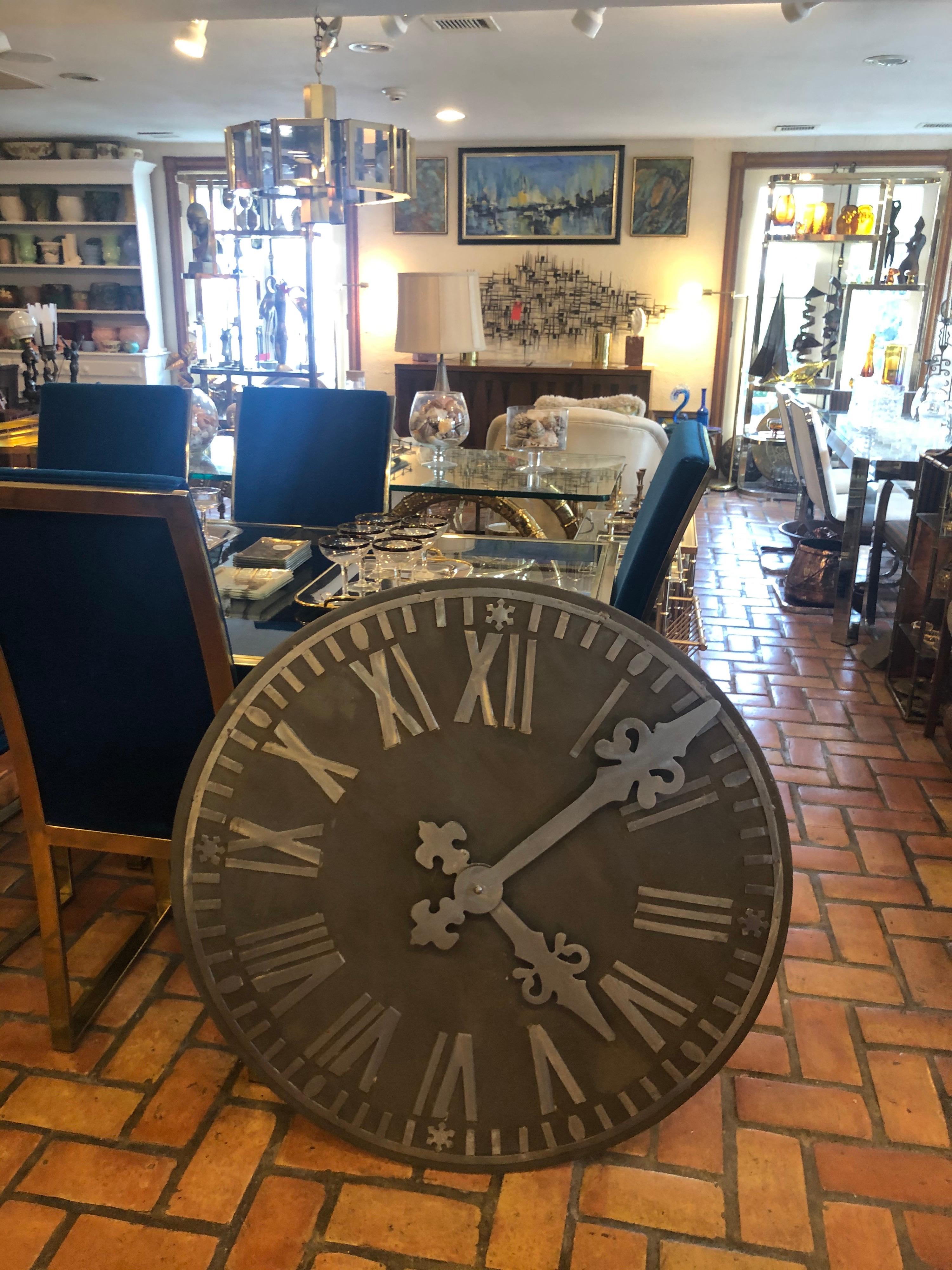 Large Decorative French Style Steel Wall Clock In Good Condition For Sale In Redding, CT
