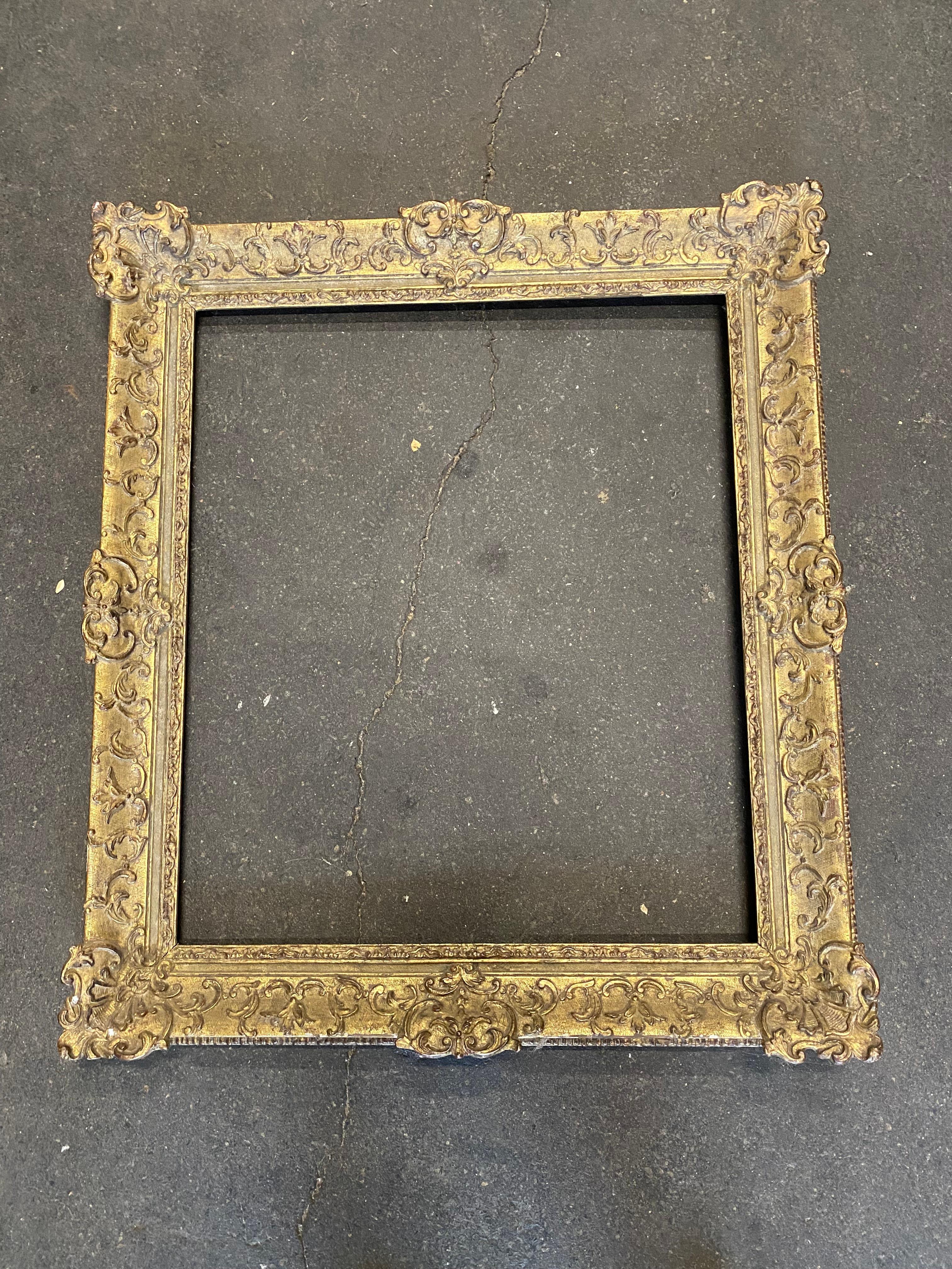 This large and highly decorative Impressionist frame is made of wood and dates from around 1880 in France. A piece that can be used in a classic way to frame an oil painting or a modern graphic. But the frame can also be used in other ways. Either