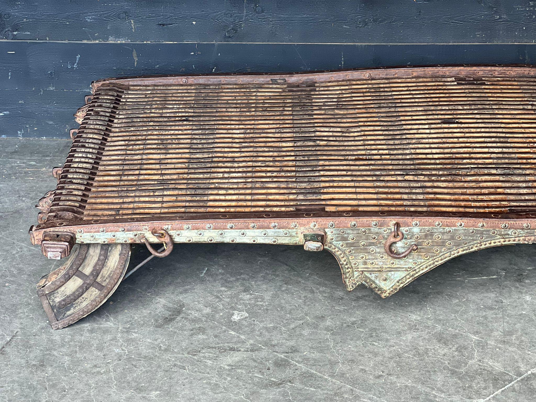 table indienne ancienne