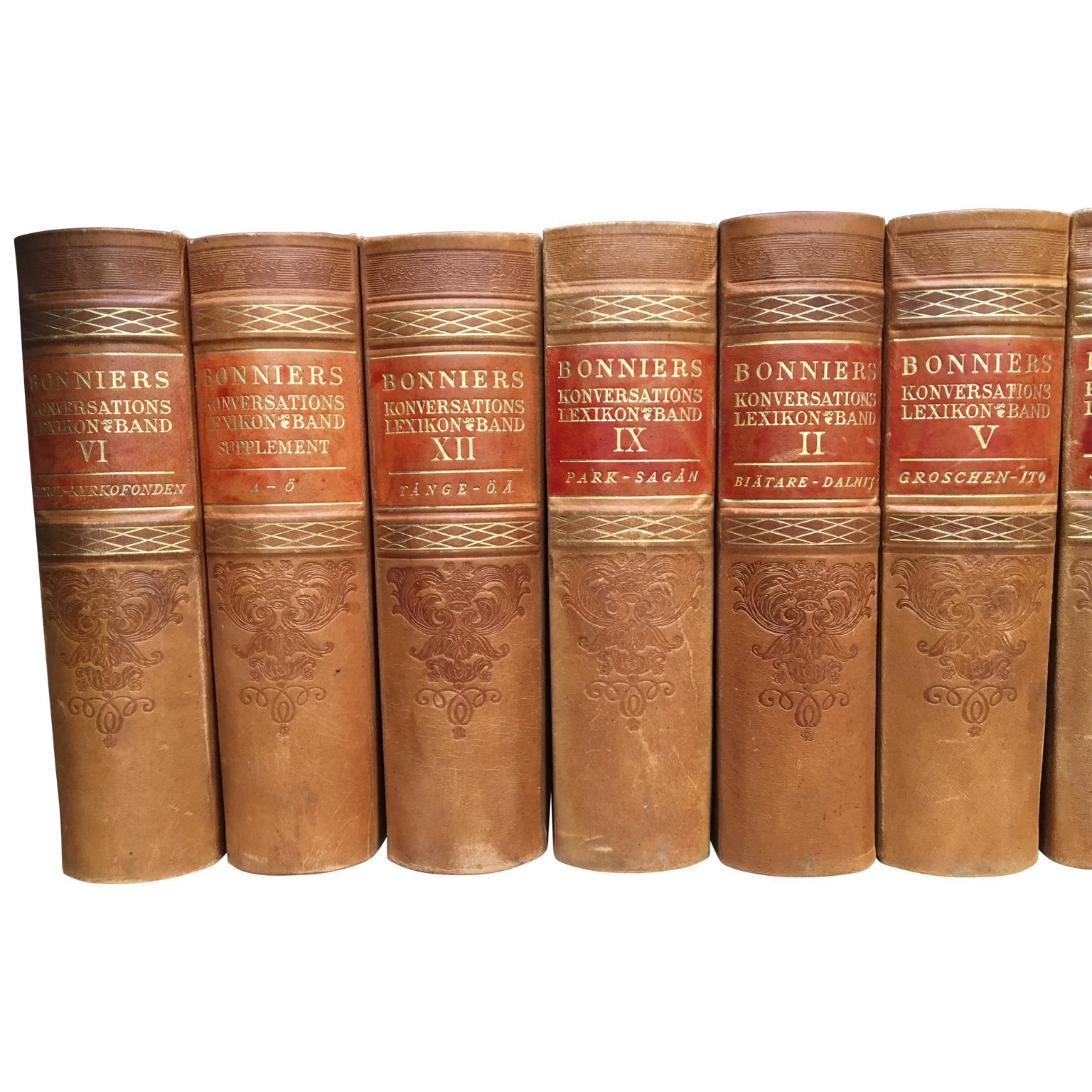 20th Century Scandinavian Antique Leather-Bound Books, 2000 Books in Brown And Red Available For Sale