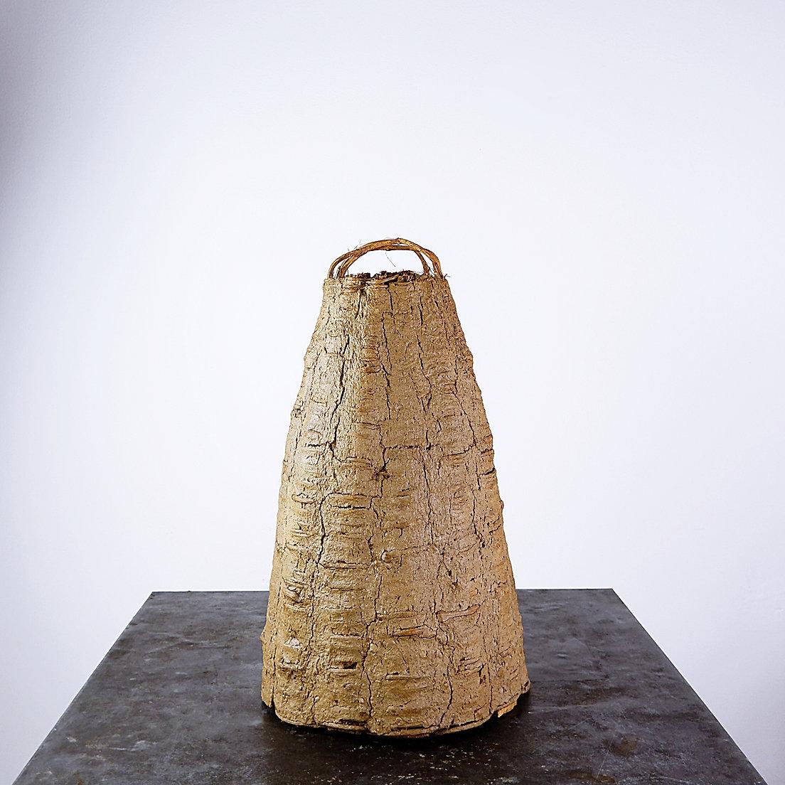 Grande cage de hive traditionnelle ancienne en osier et « Torchis » en vente 6