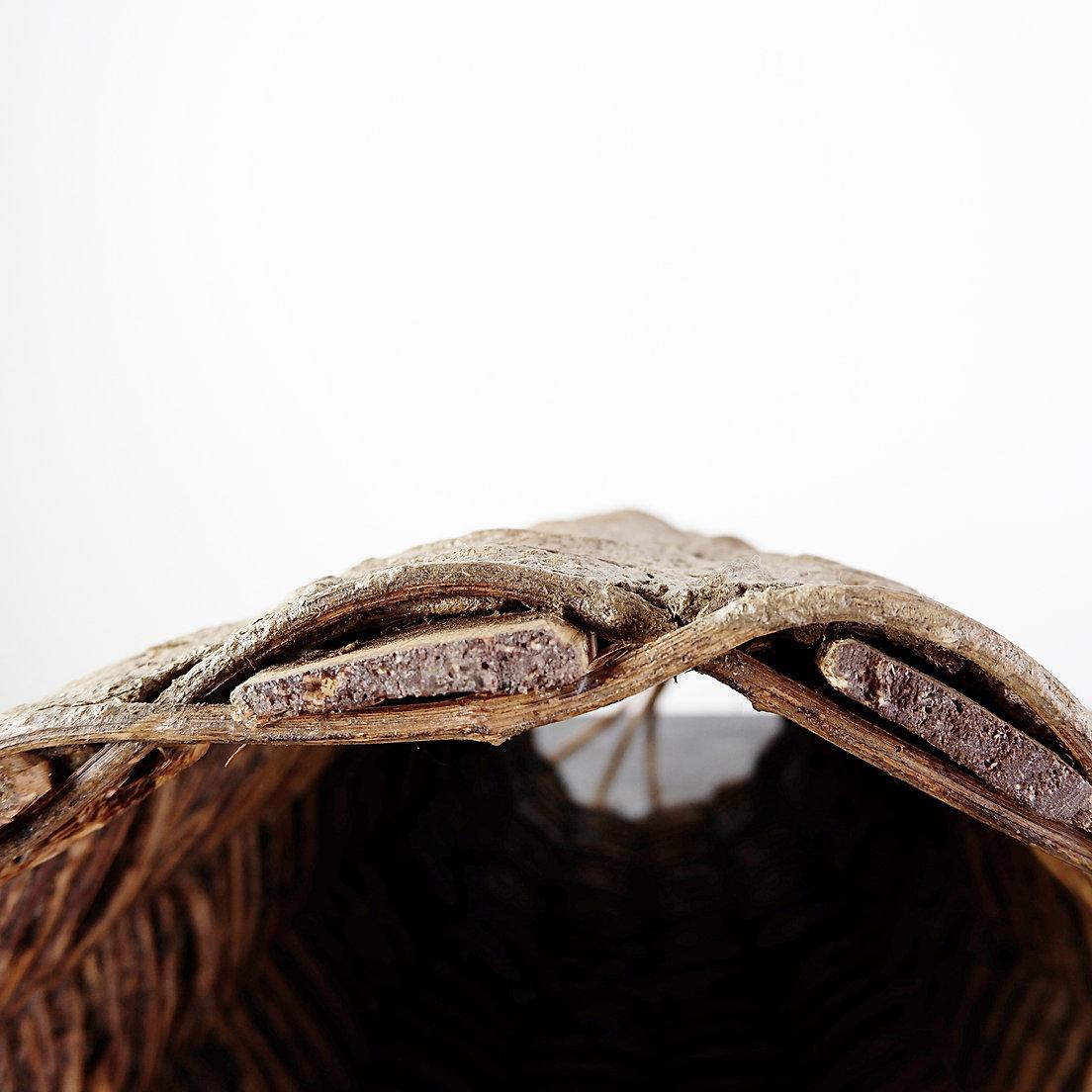 20ième siècle Grande cage de hive traditionnelle ancienne en osier et « Torchis » en vente