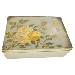 Antique Large Decorative or Jewelry Box, in Wood, England, 19th Century Flowers Decor