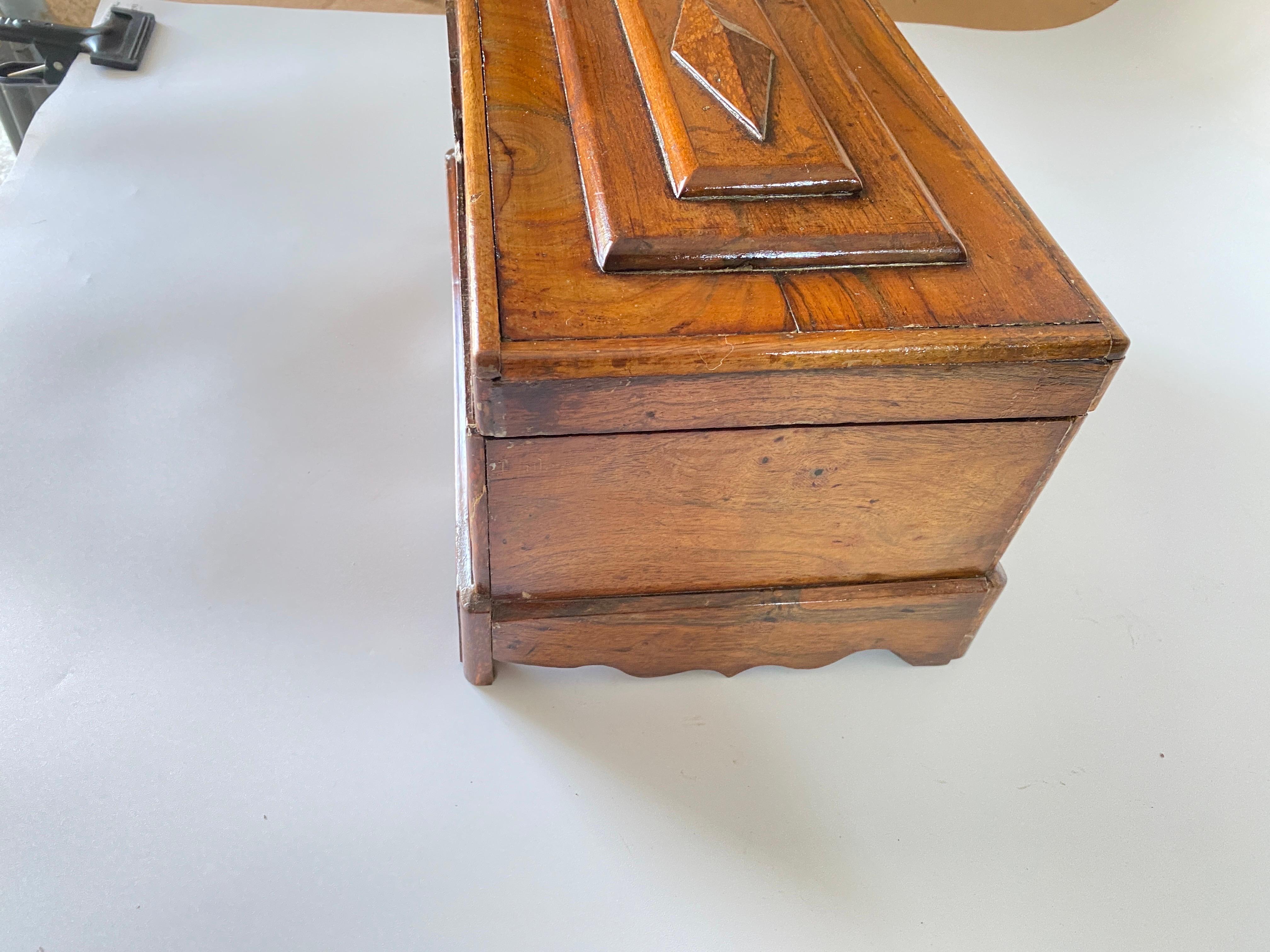 Grande boîte décorative ou à bijoux, en bois, Angleterre, 19ème siècle en vente 4