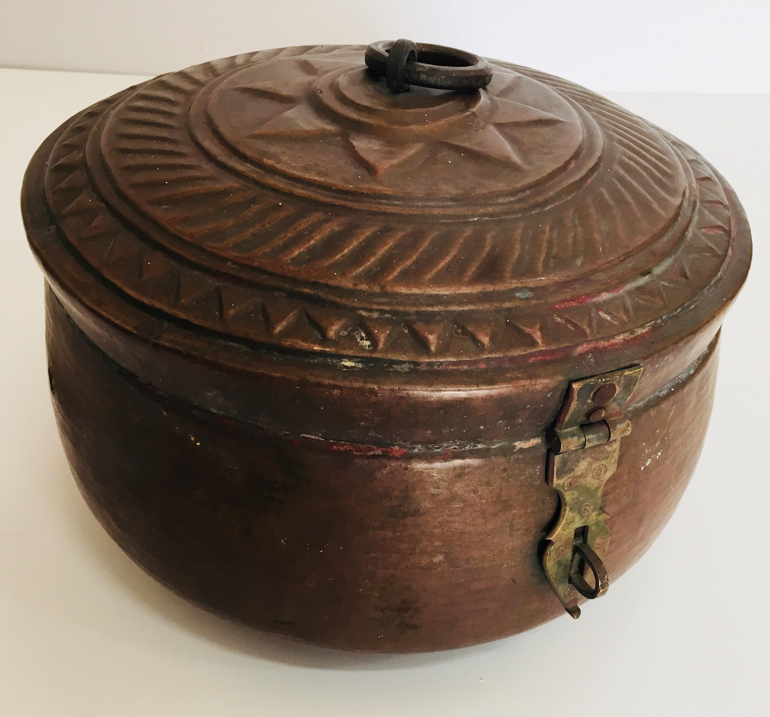 Indian Large Decorative Round Copper Box with Lid Northern India For Sale